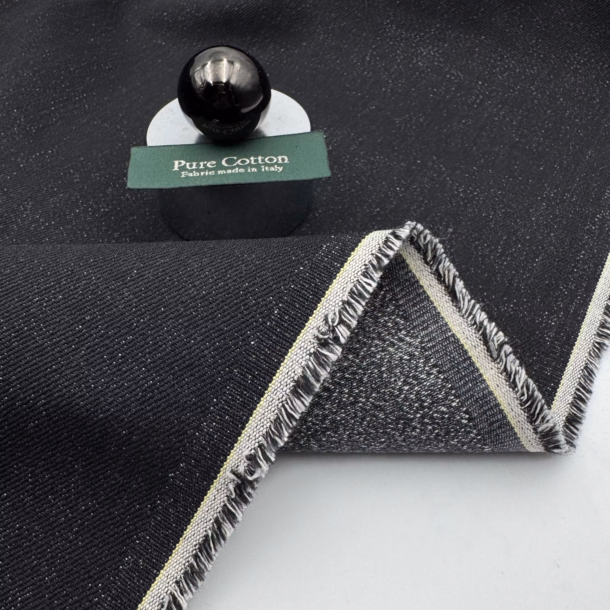 1,65m svart japansk denim Gucc*