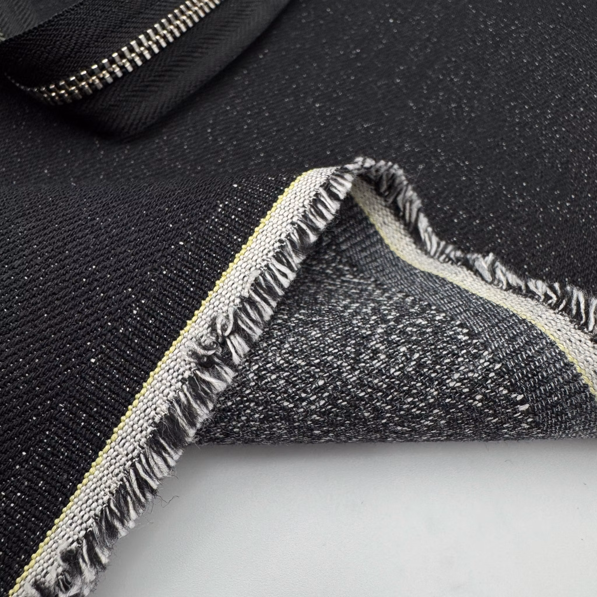 1,2m svart japansk denim Gucc*