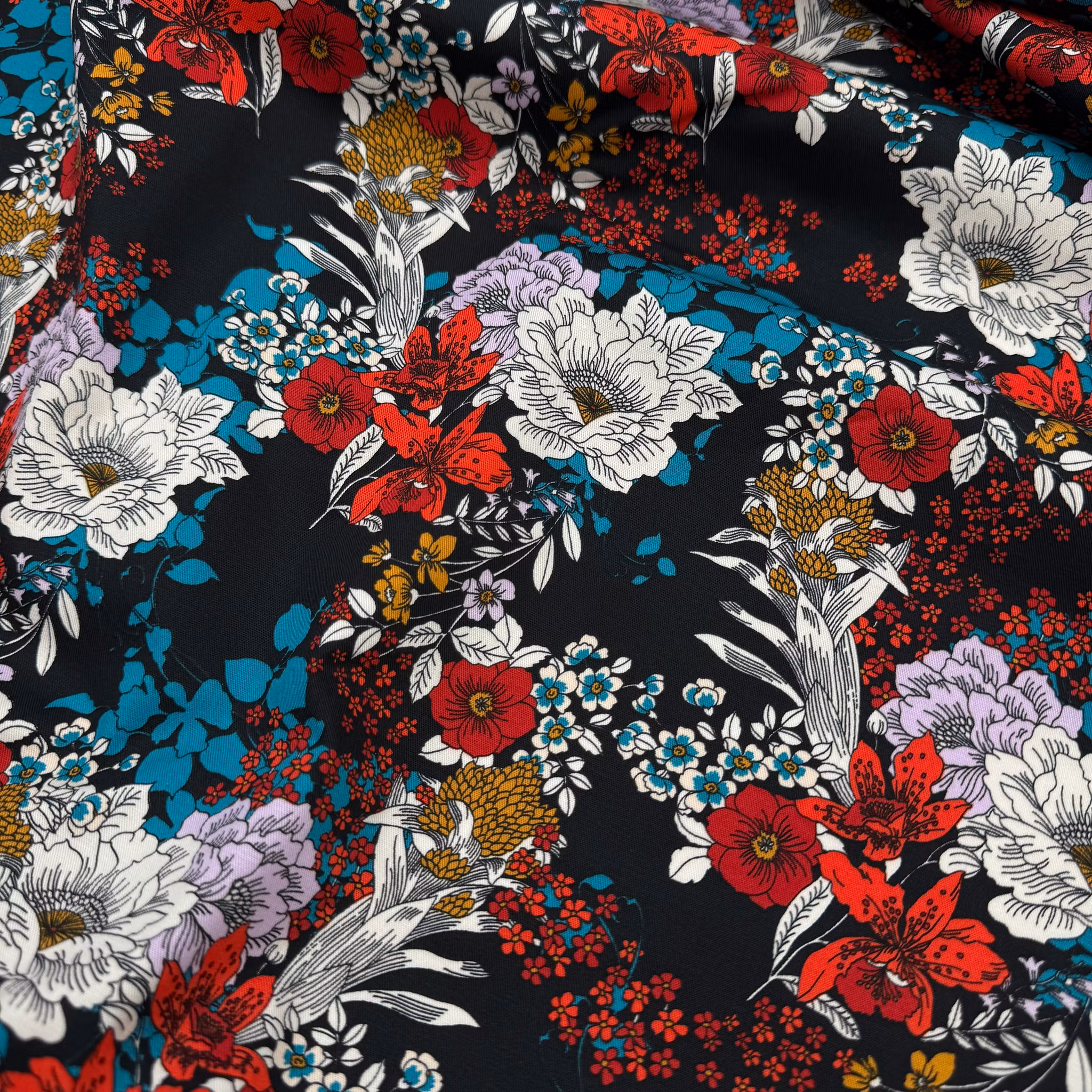 2m Bomull/elastan svart blommig