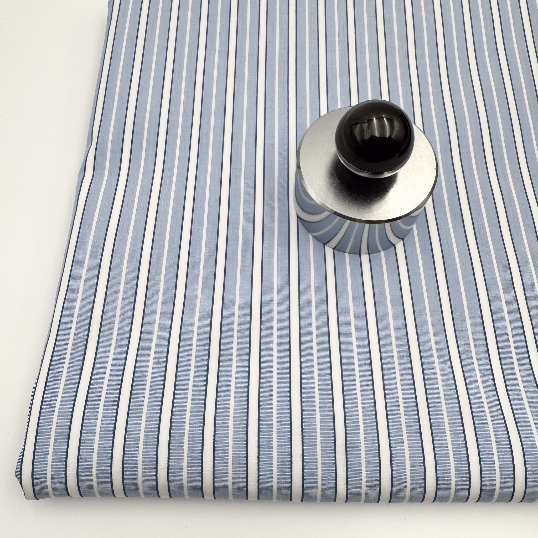 3m Bomull ljusblå randig, litet vävfel