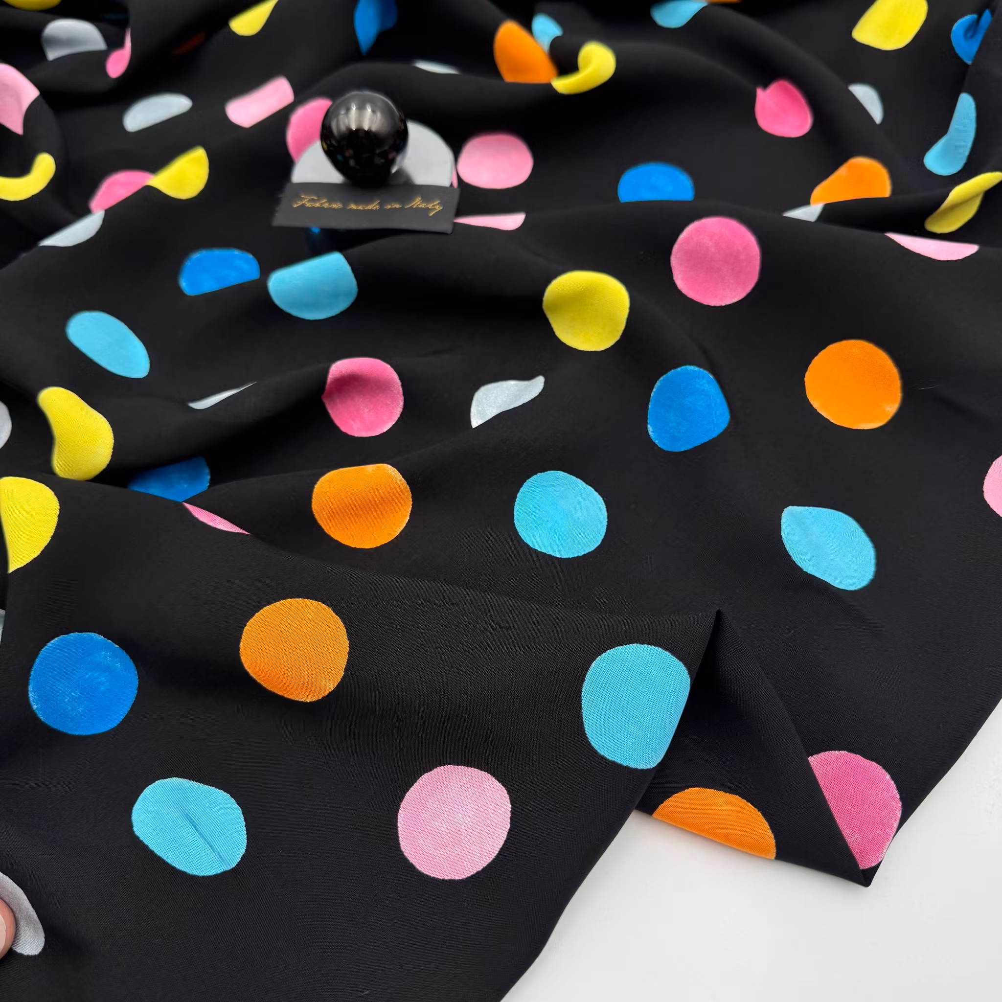 2,5m Viskos svart multiprick