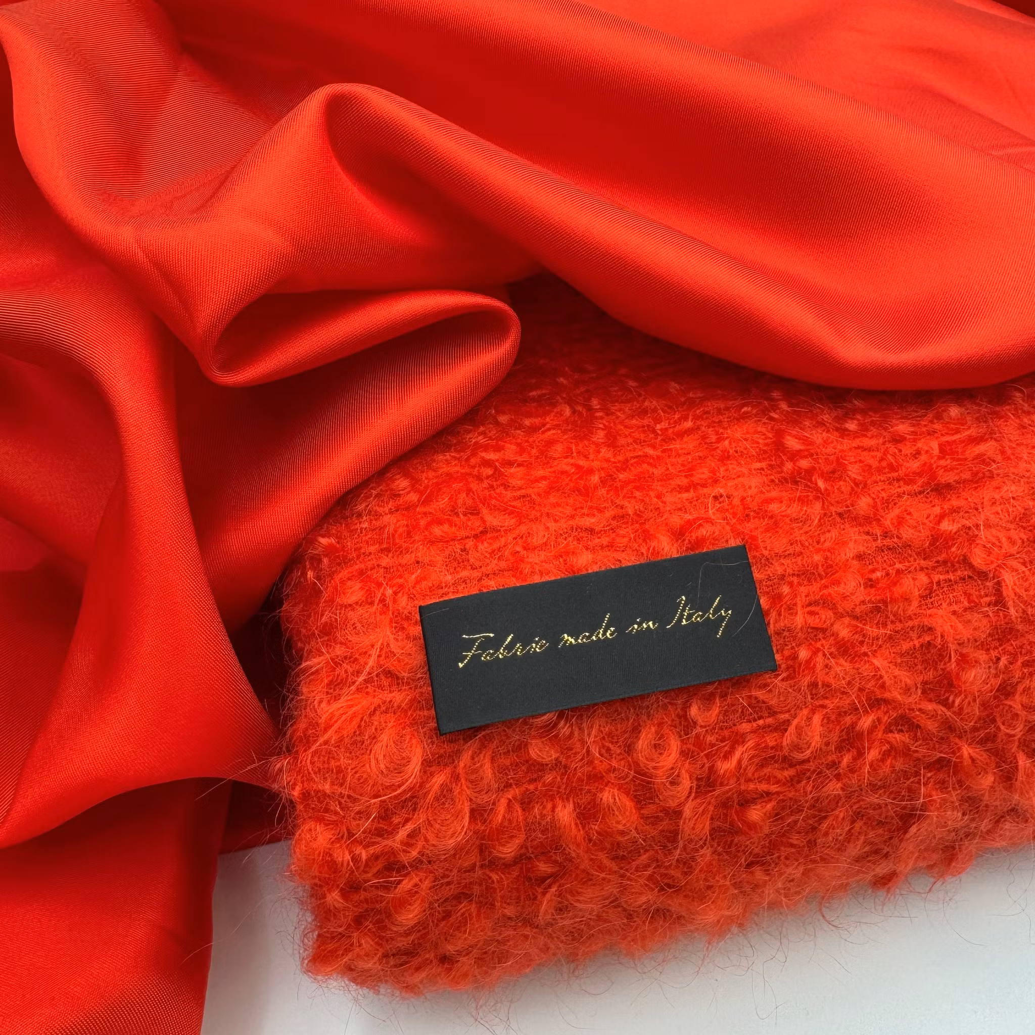 1,5m Ull/mohair bouclé röd Westw**d