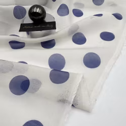 0.6m Siden/bomull batist blå prick