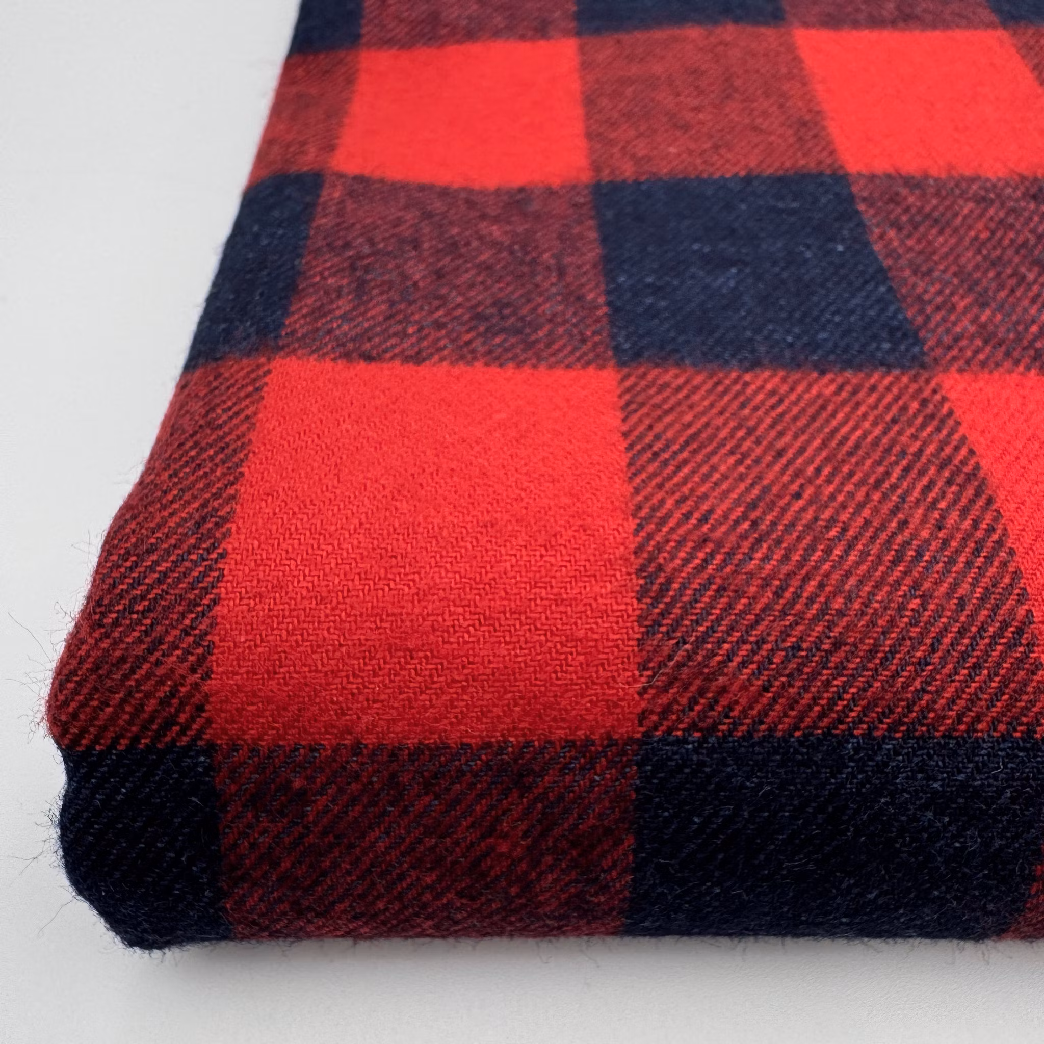 2,9m Bomullsflanell blå/röd rutig Balenciag*