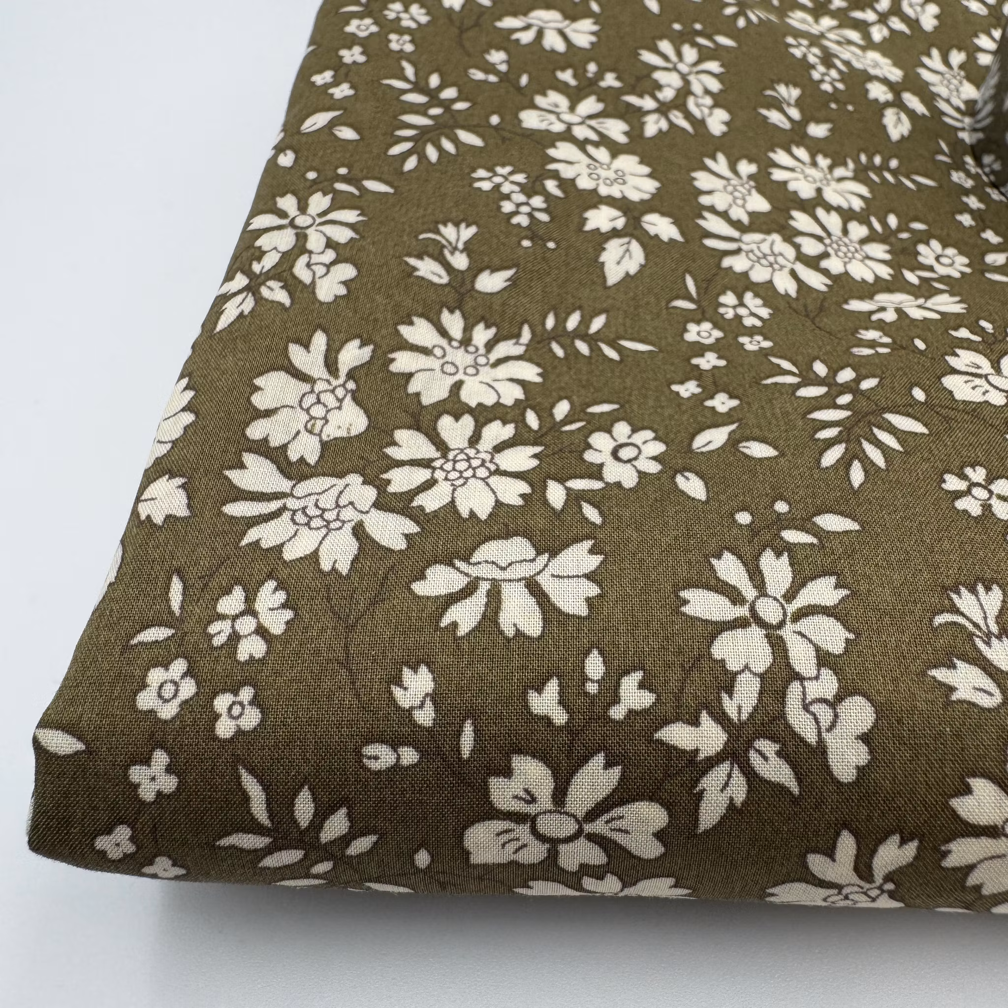 2m Libertytyg Tana Lawn - Capel oliv