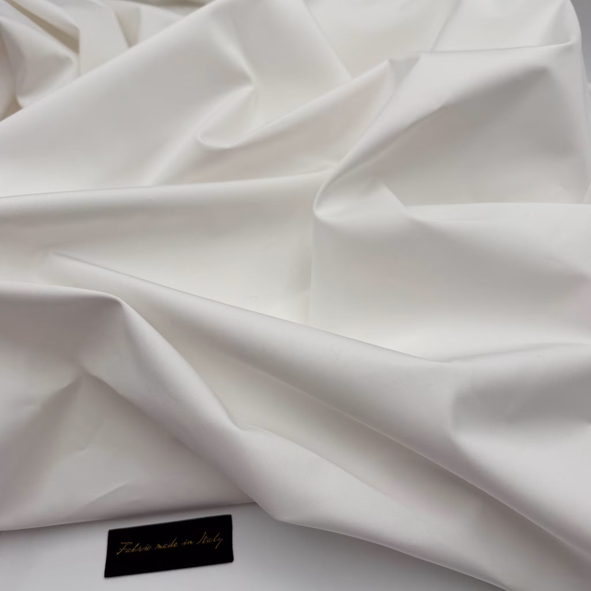 1,5m Lyxpoplin vitt Thomas M****, smutsrand 80cm