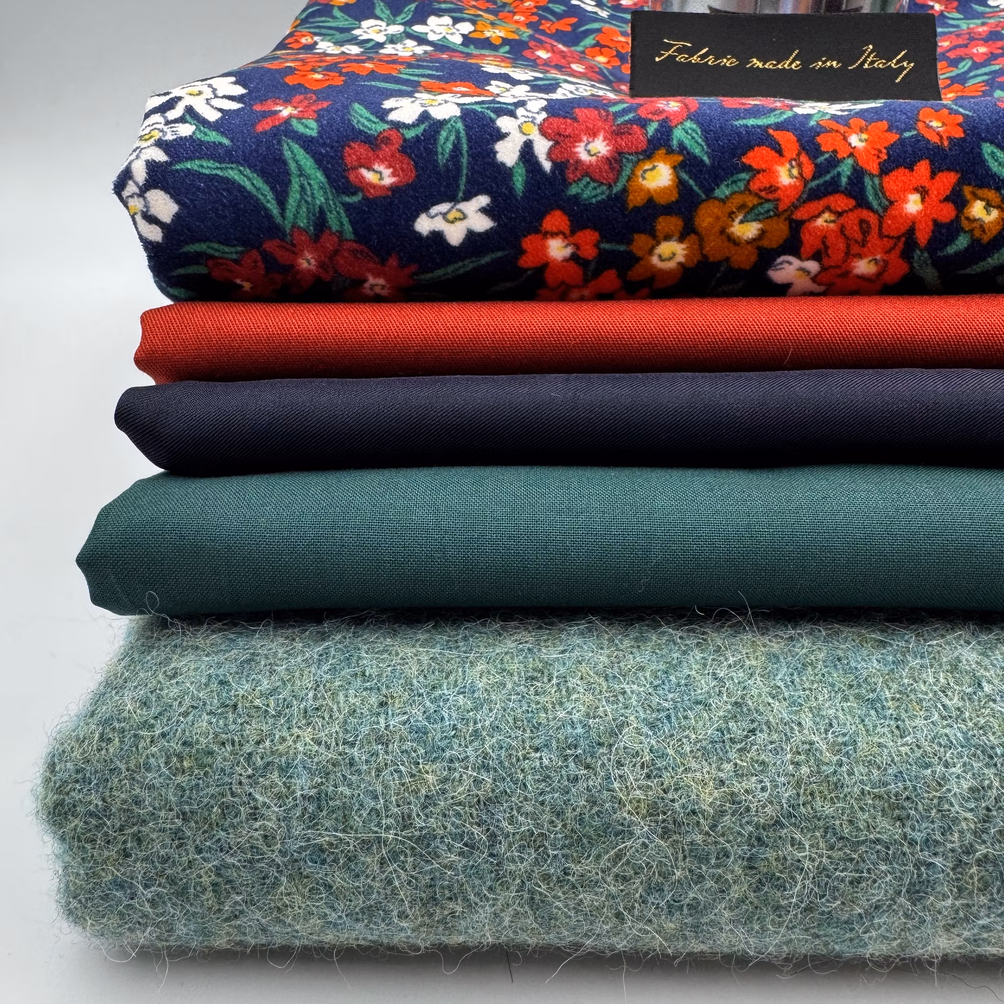 2m Viskos/siden marin, vävfel på mindre yta