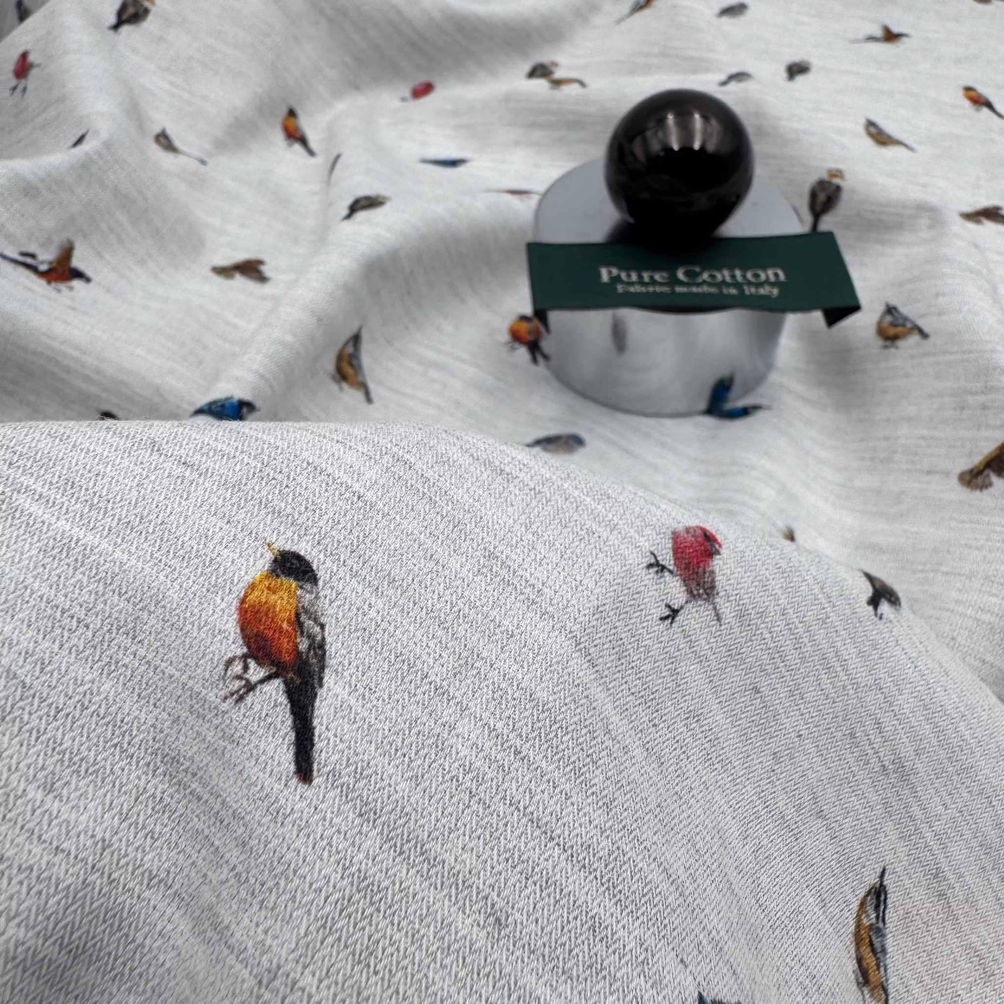 2,6m Skjortbomull ljusgrå fåglar