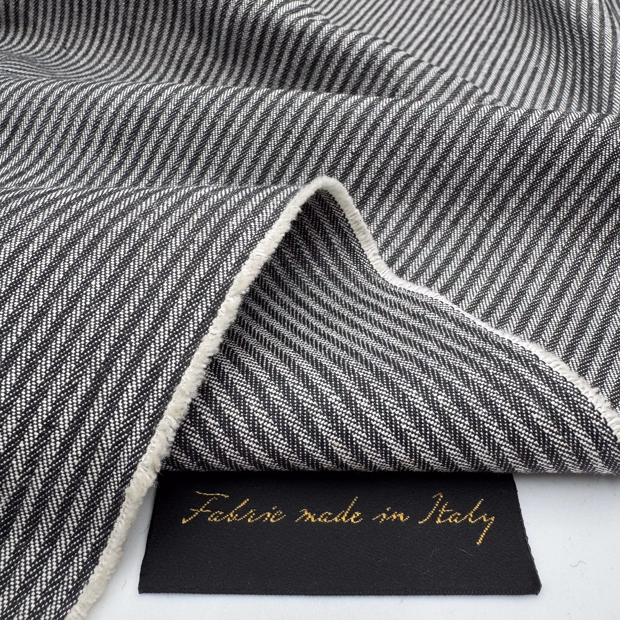 1,5m smalrandig grå "denim"