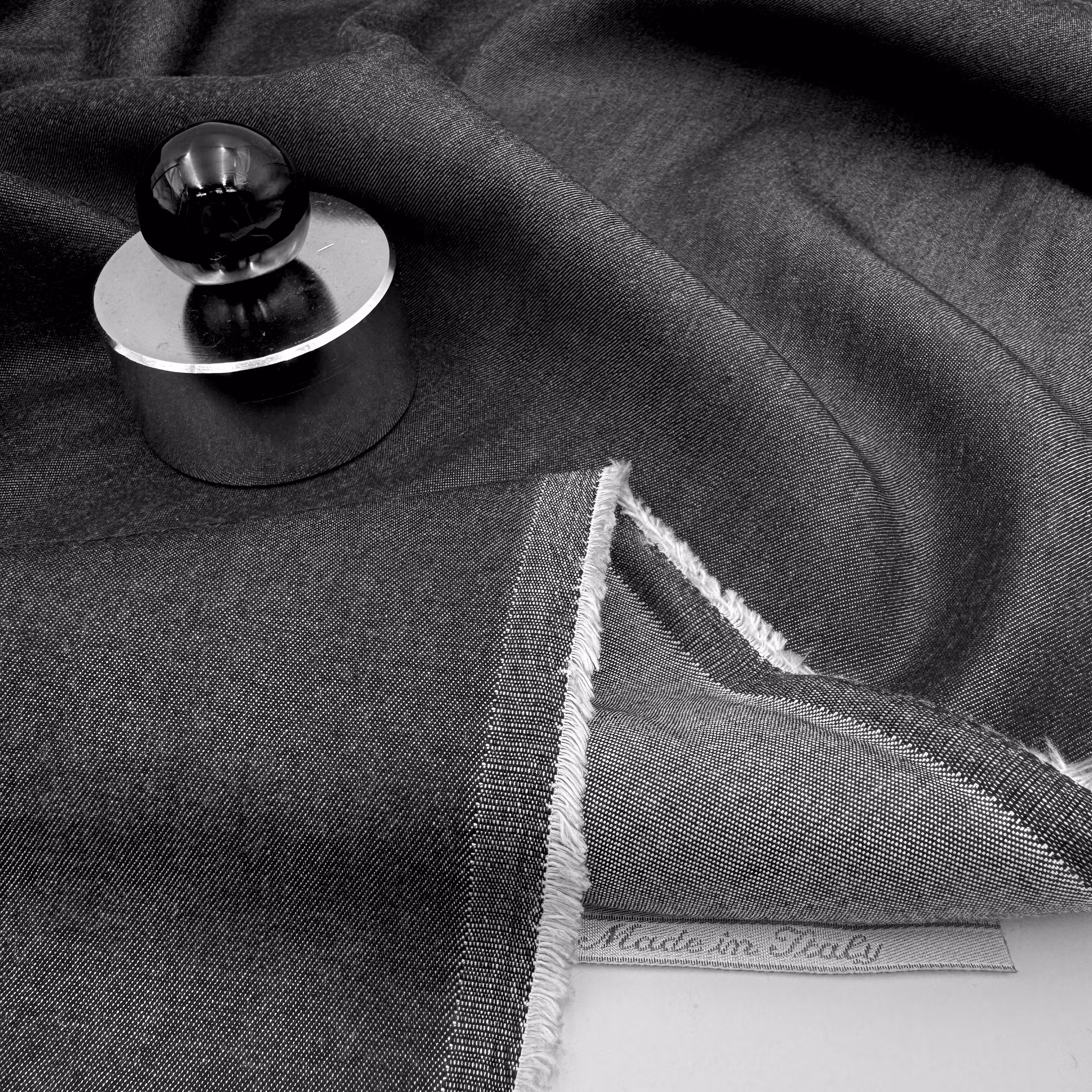 2,1m Viskos/bom svart denim Dio*