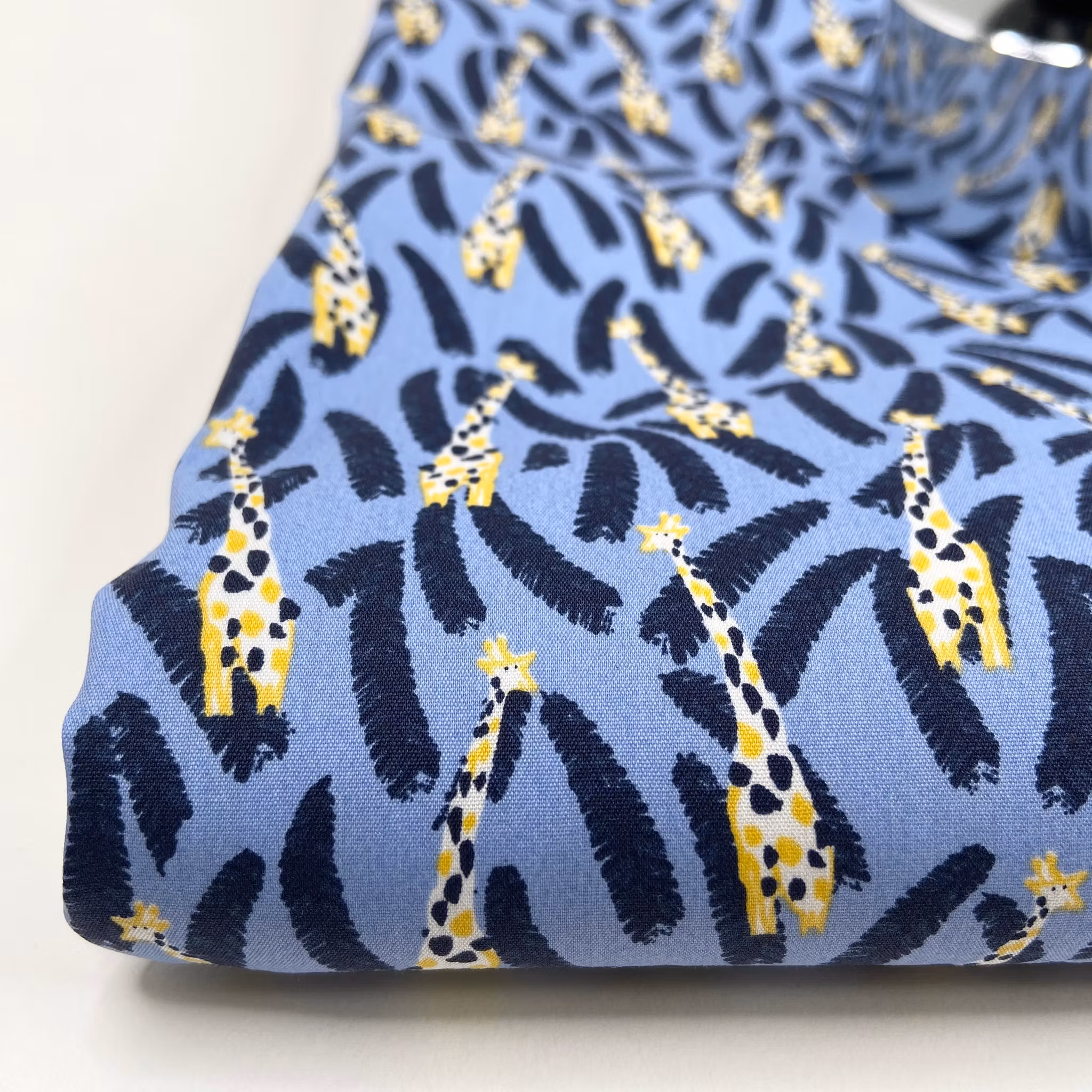 1,5m Bomull/elastan Poplin giraffer