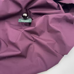 2,4m Bomullspoplin vinröd