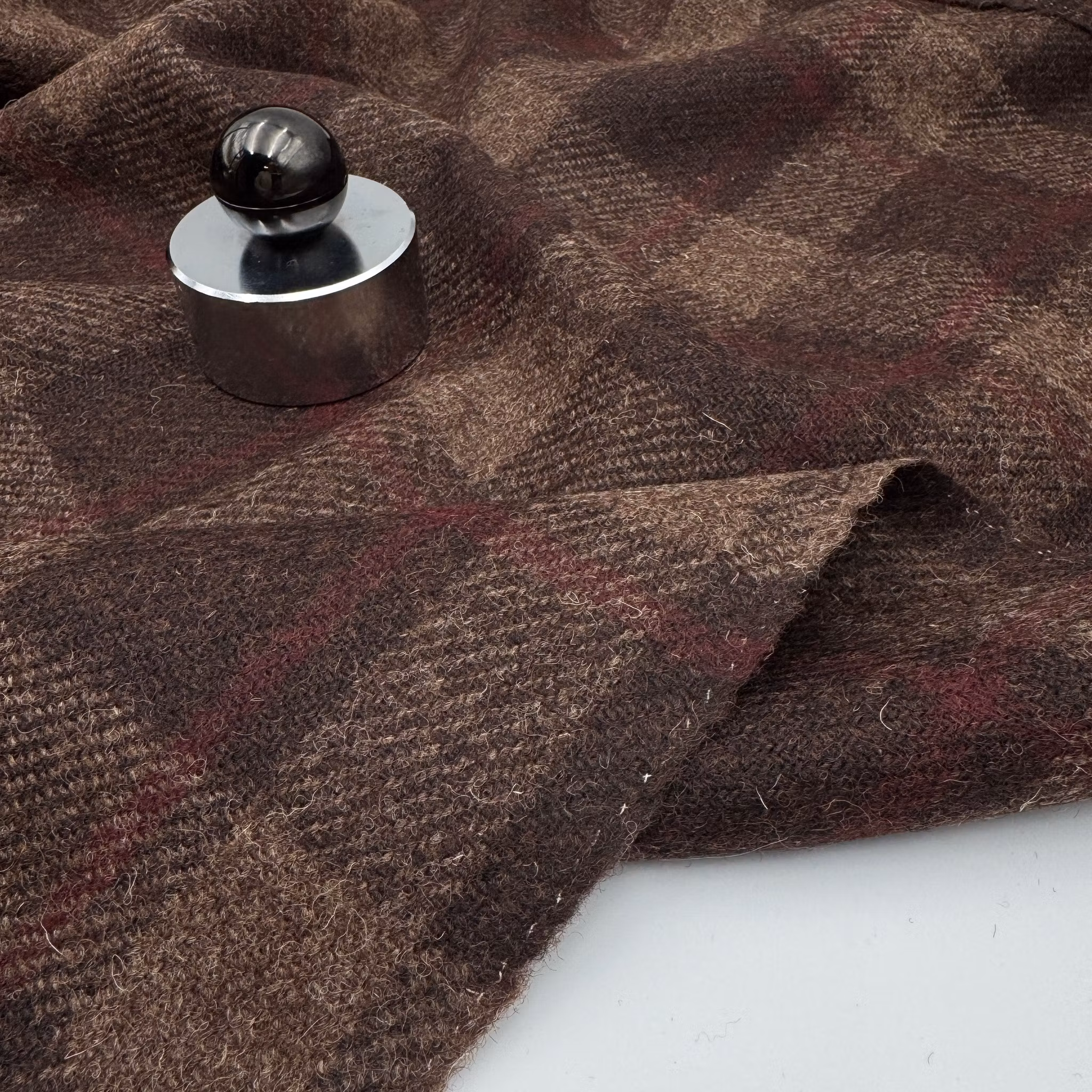 1,5m Harris tweed brun/vinröd