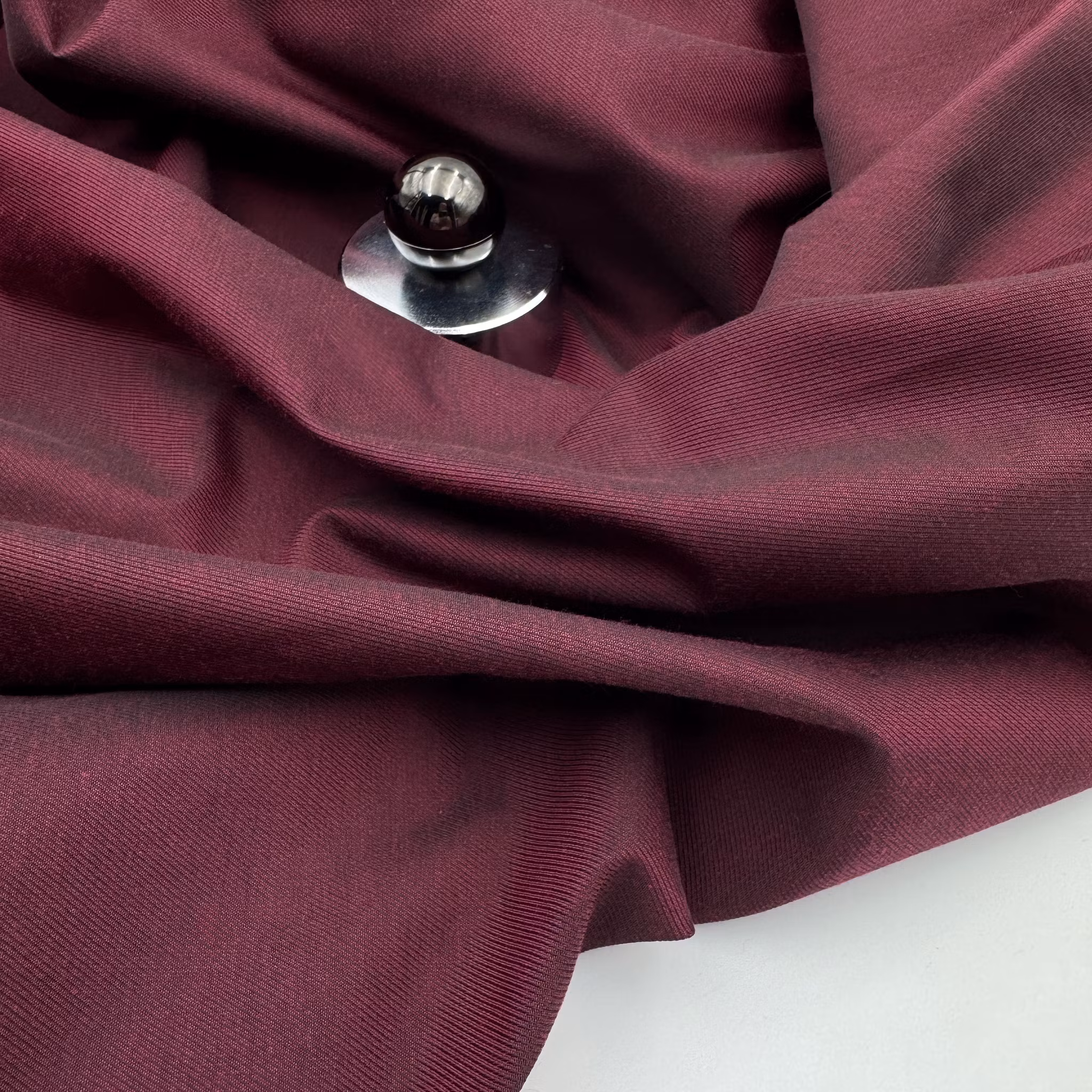 1,7m Cuprofoder vinröd Hugo B***