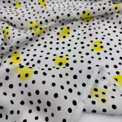 2m Viskoscrêpe vit prickig gula hjärtan Hugo B