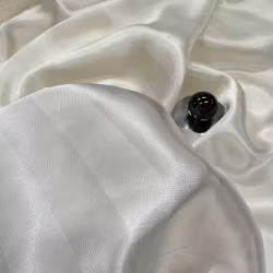 2,9m Siden/viskos gräddvit O. de la Renta