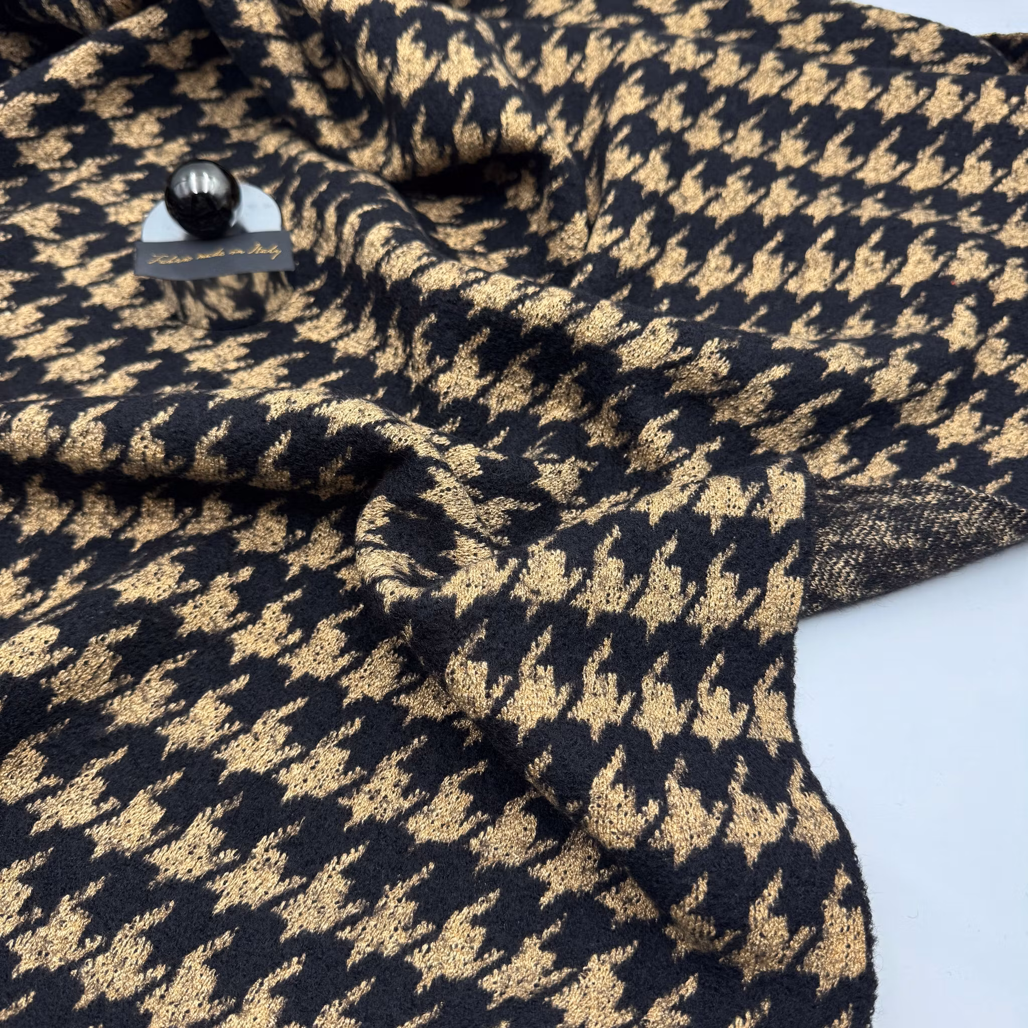 1,9m Ull/viskos stickad hundtand guld/svart