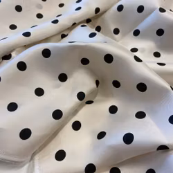 1,5m Sidentwill gräddvit/svart prickig