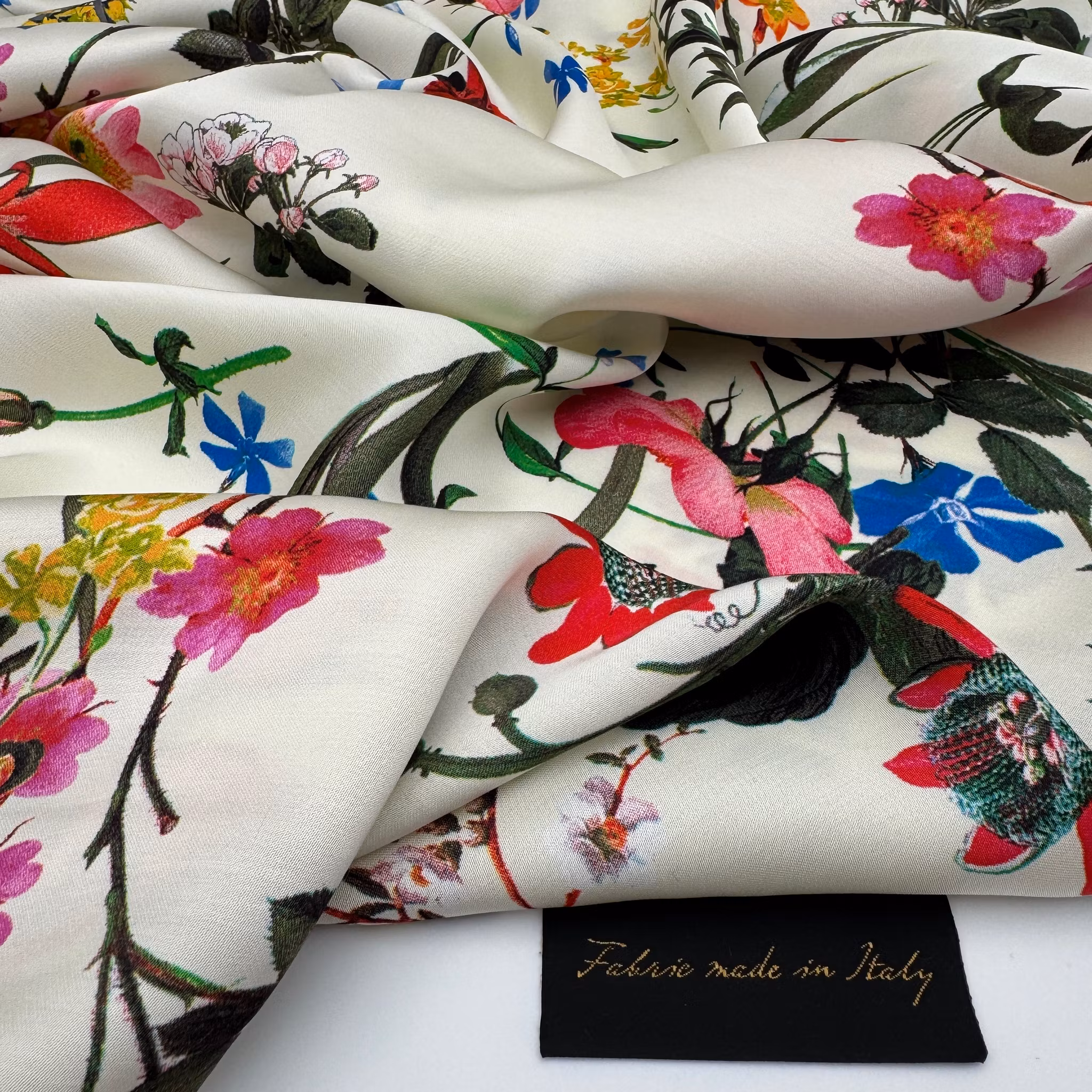 1,5m Viskossatin blommig