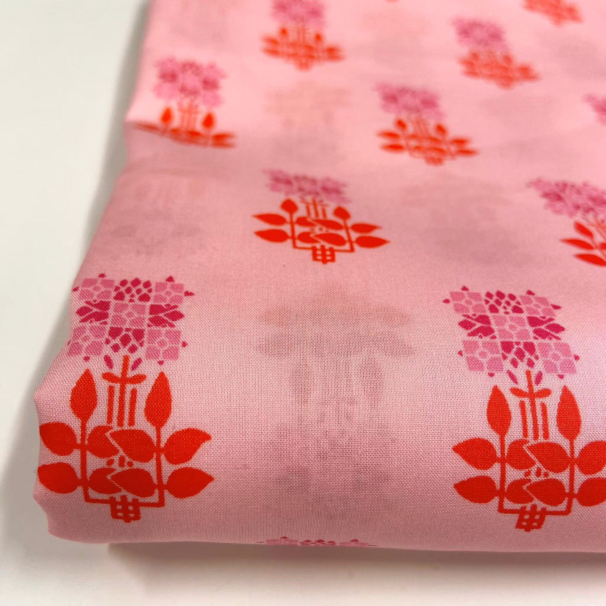 1m Libertytyg Tana Lawn - Charles House