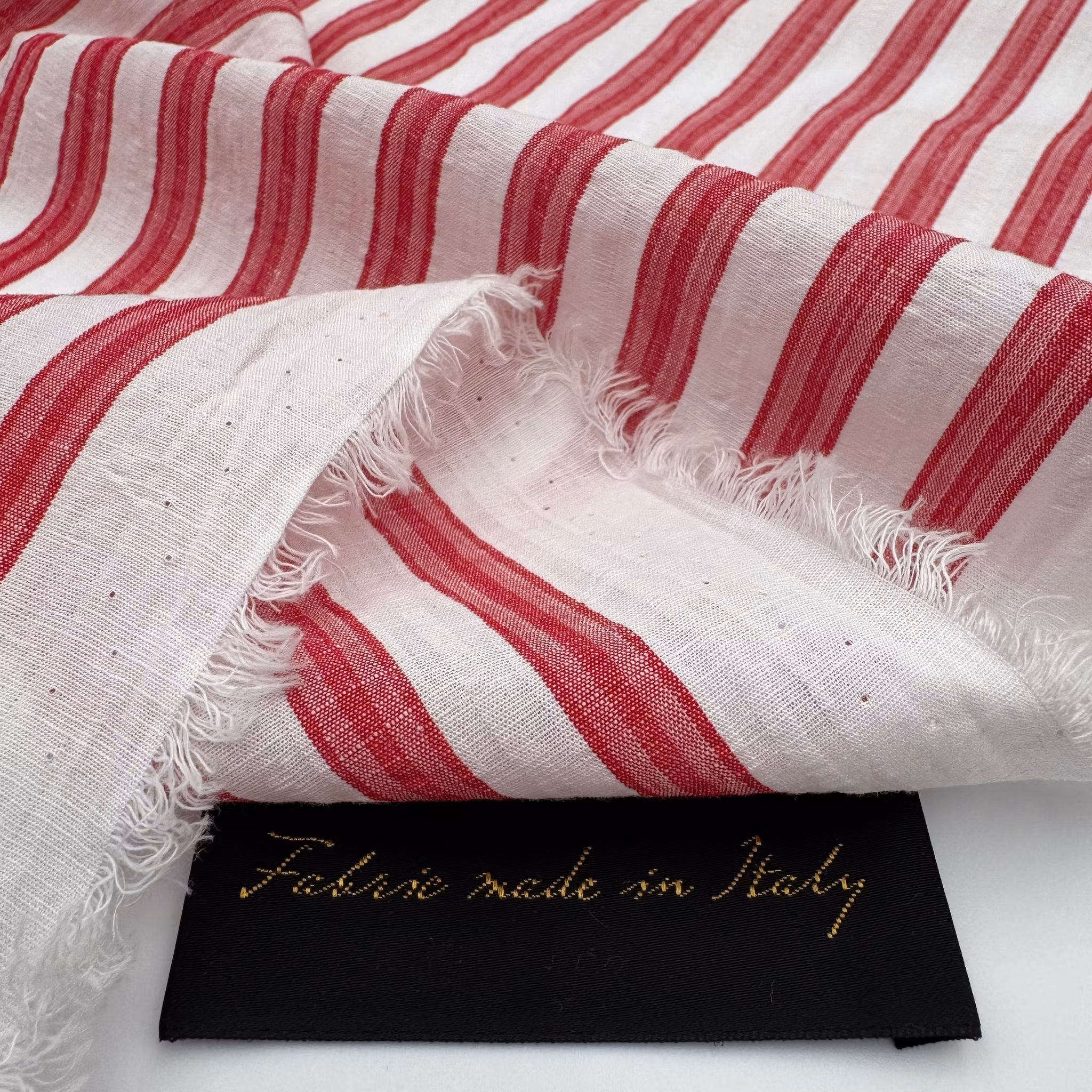 1,5m Bomull/lin vit/röd rand