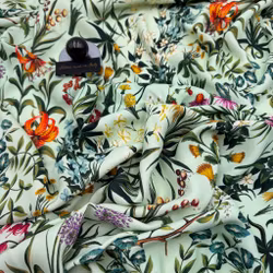 2,6m Festviskos blomsteräng O.de la Renta