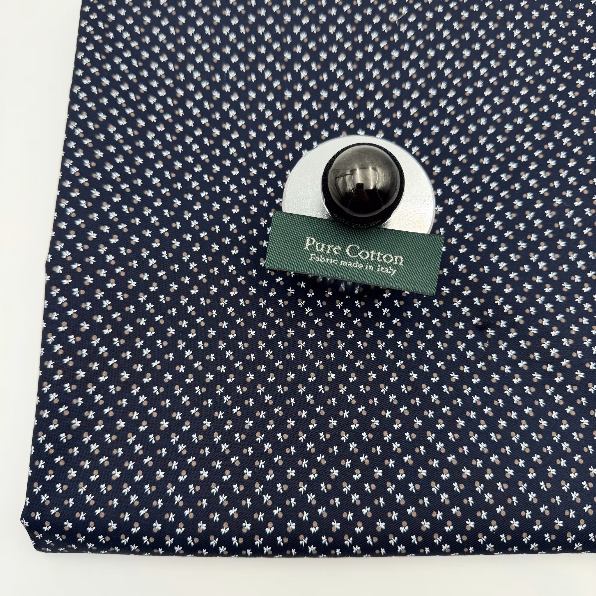 0,9m Skjortbomull mörkblå småmönstrad Albin*