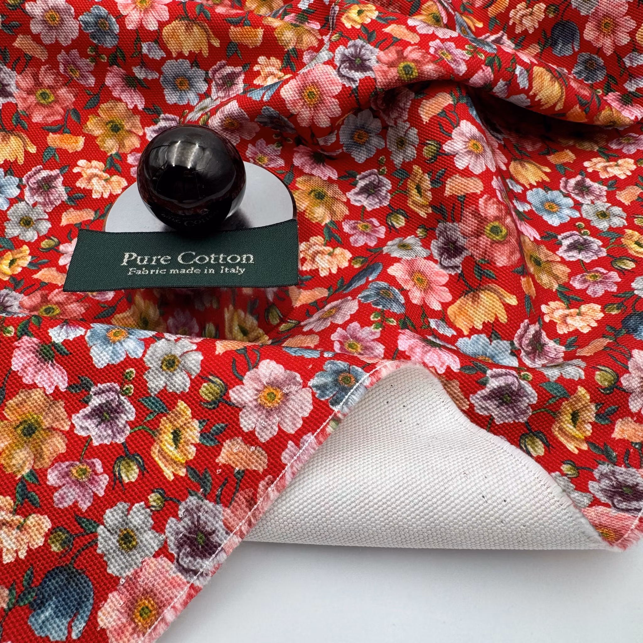 1m Libertycanvas röd blommig