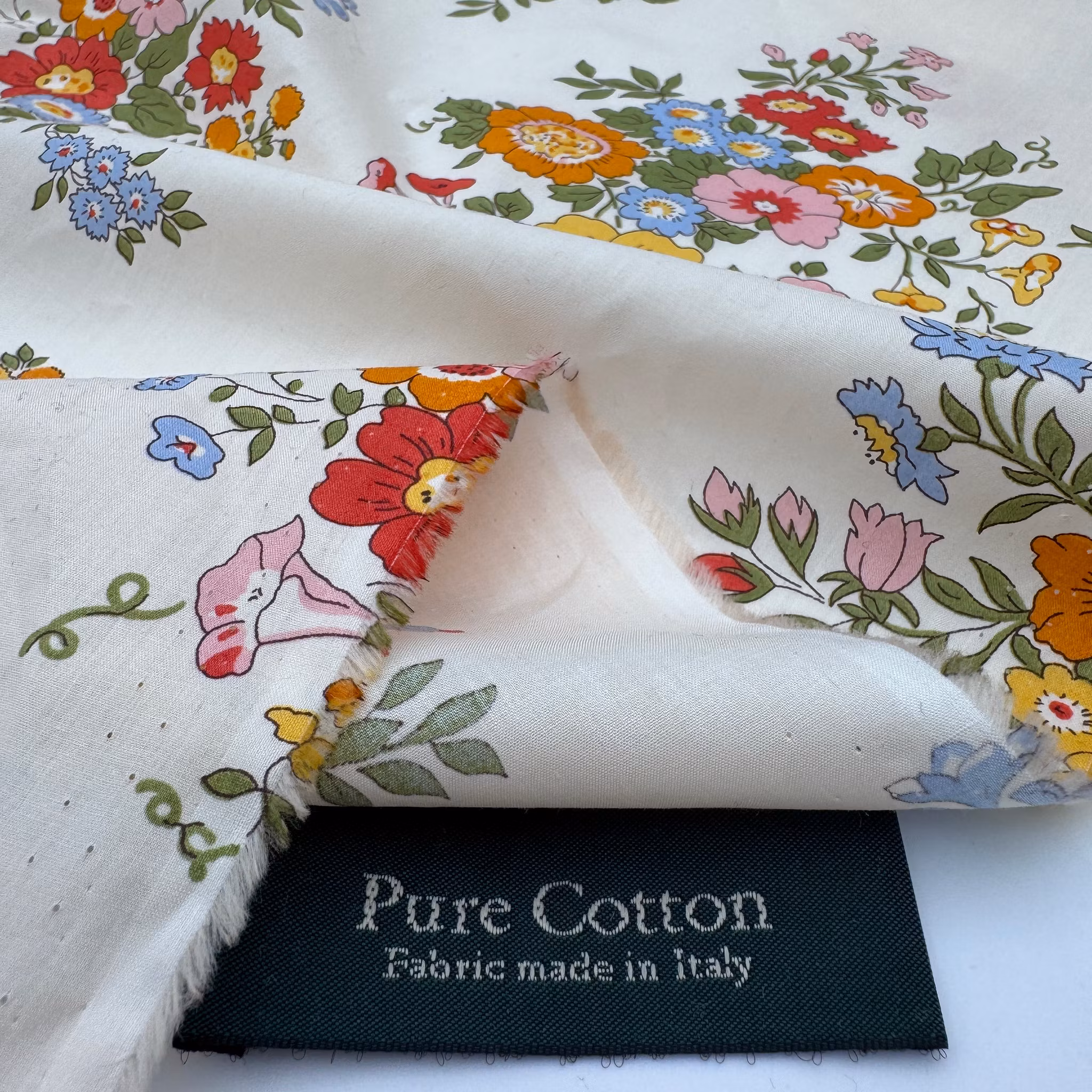 1,5m Libertytyg Tana Lawn - The invitation