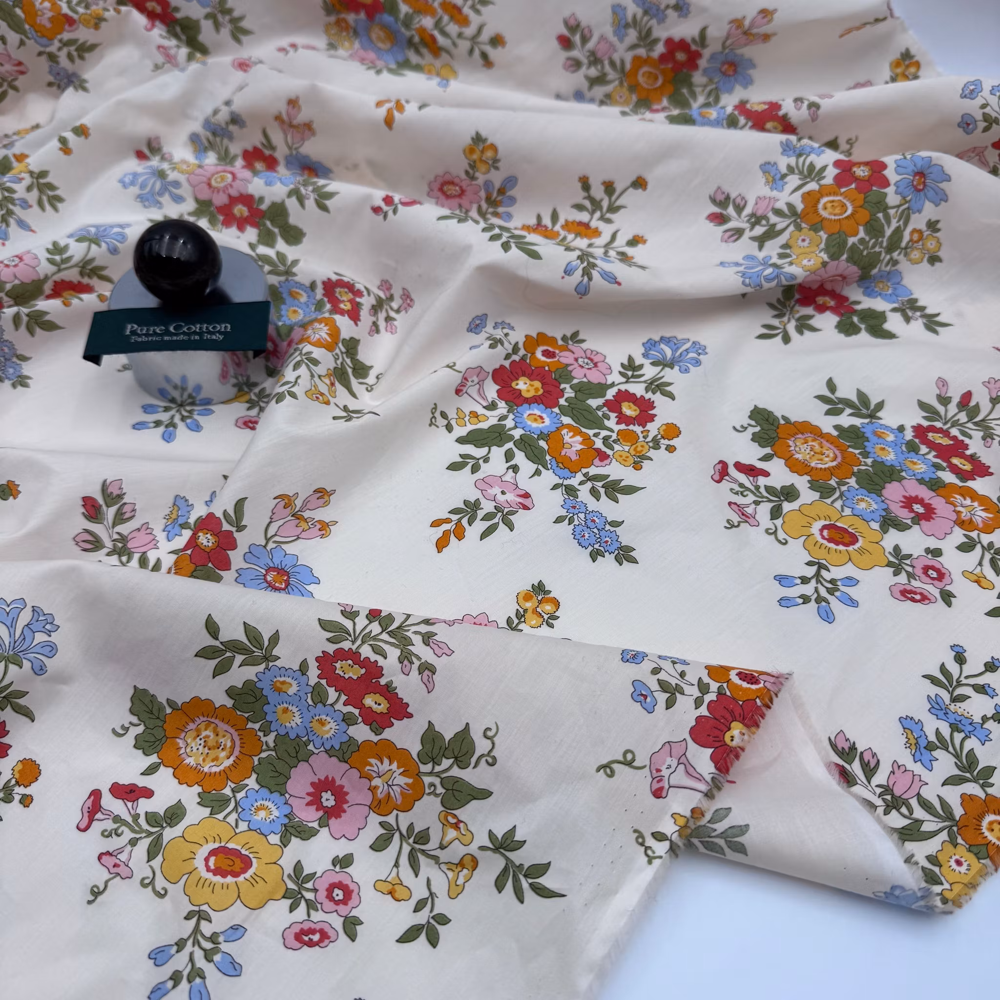 1,5m Libertytyg Tana Lawn - The invitation