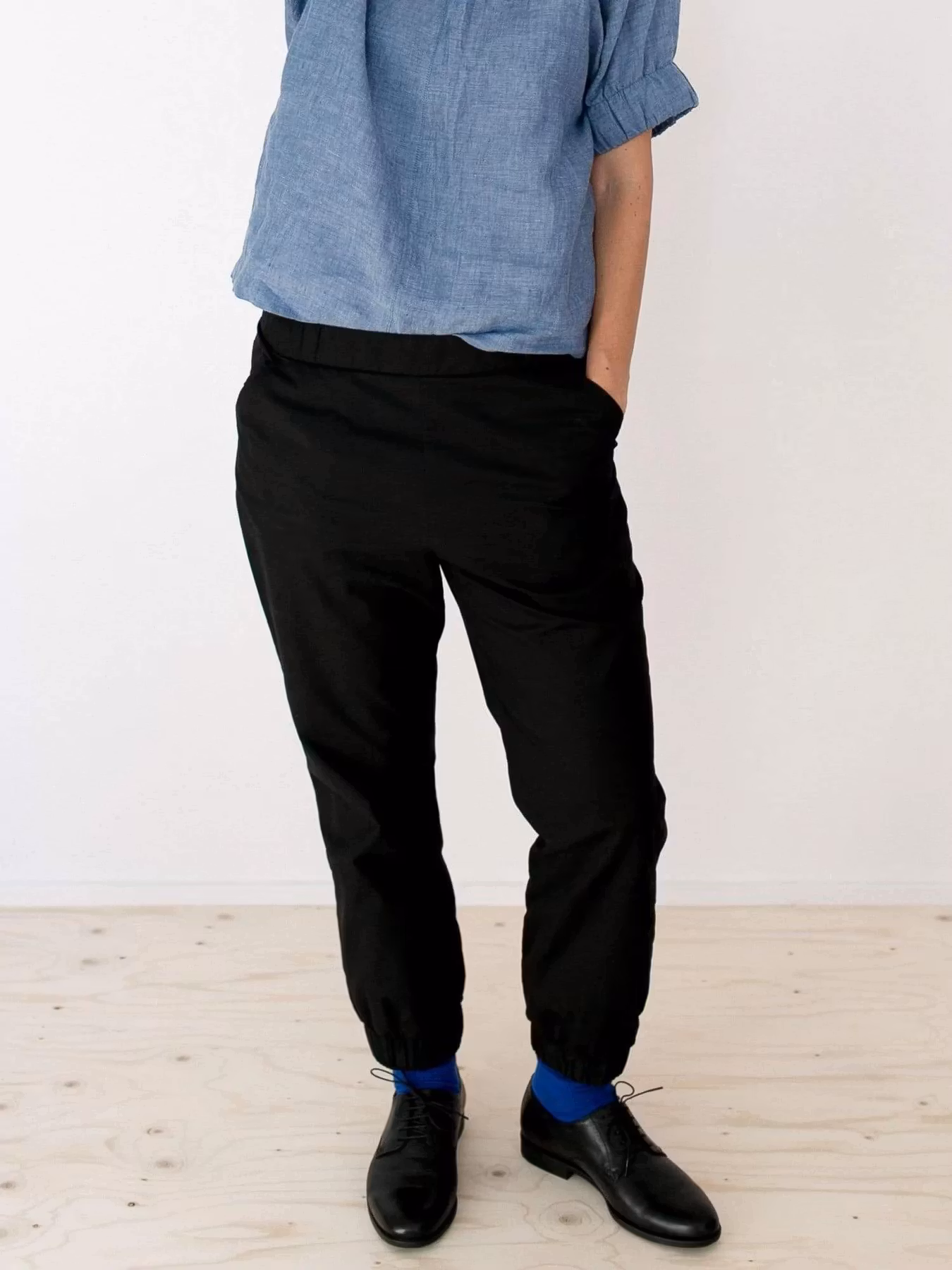 Almost long trousers (XS-L)