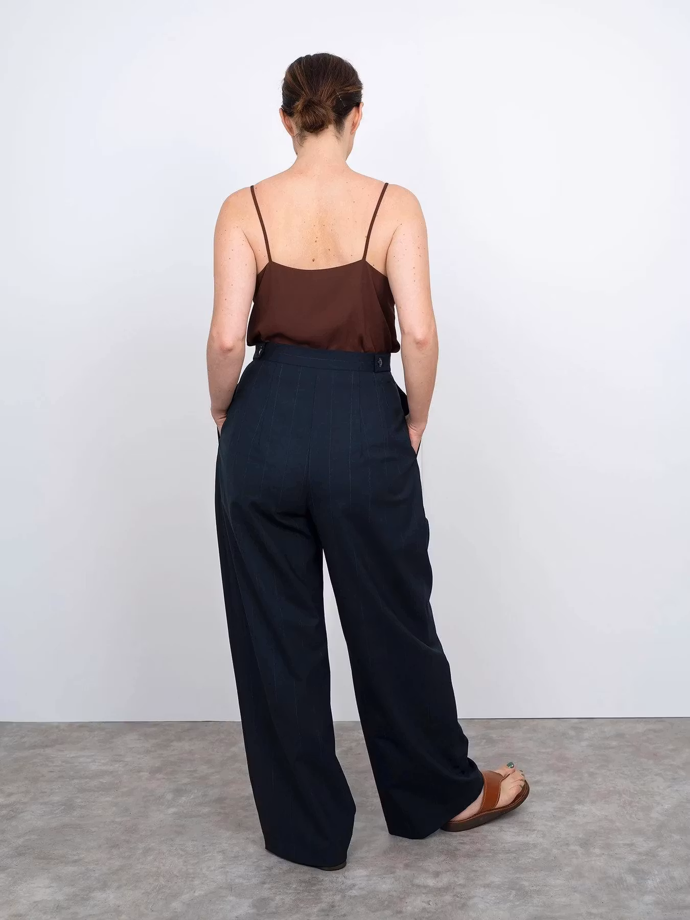 High-waisted trousers (XS-L)