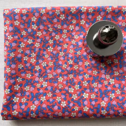 Libertytyg Tana Lawn - Strawberries & Cream
