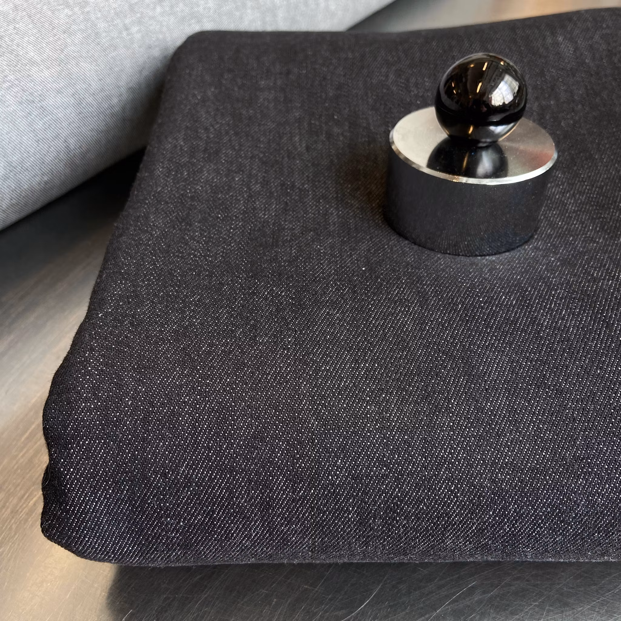 PANGERBJUDANDE 3M - SVART DENIM (Escada)