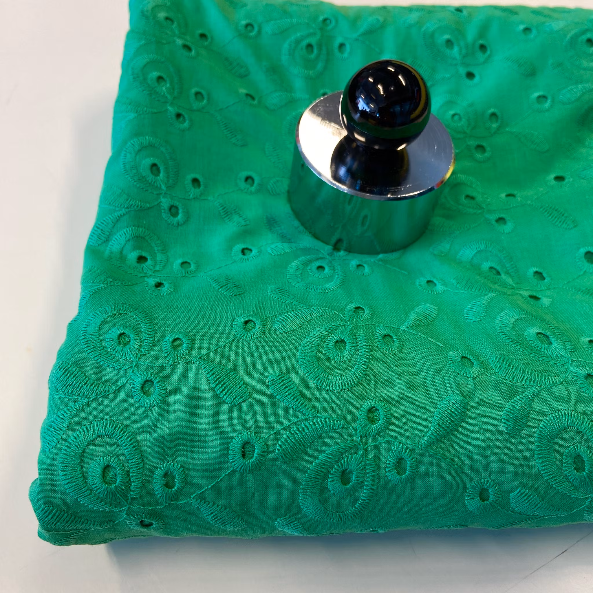 3m Engelskt broderi, bomull, flera färger