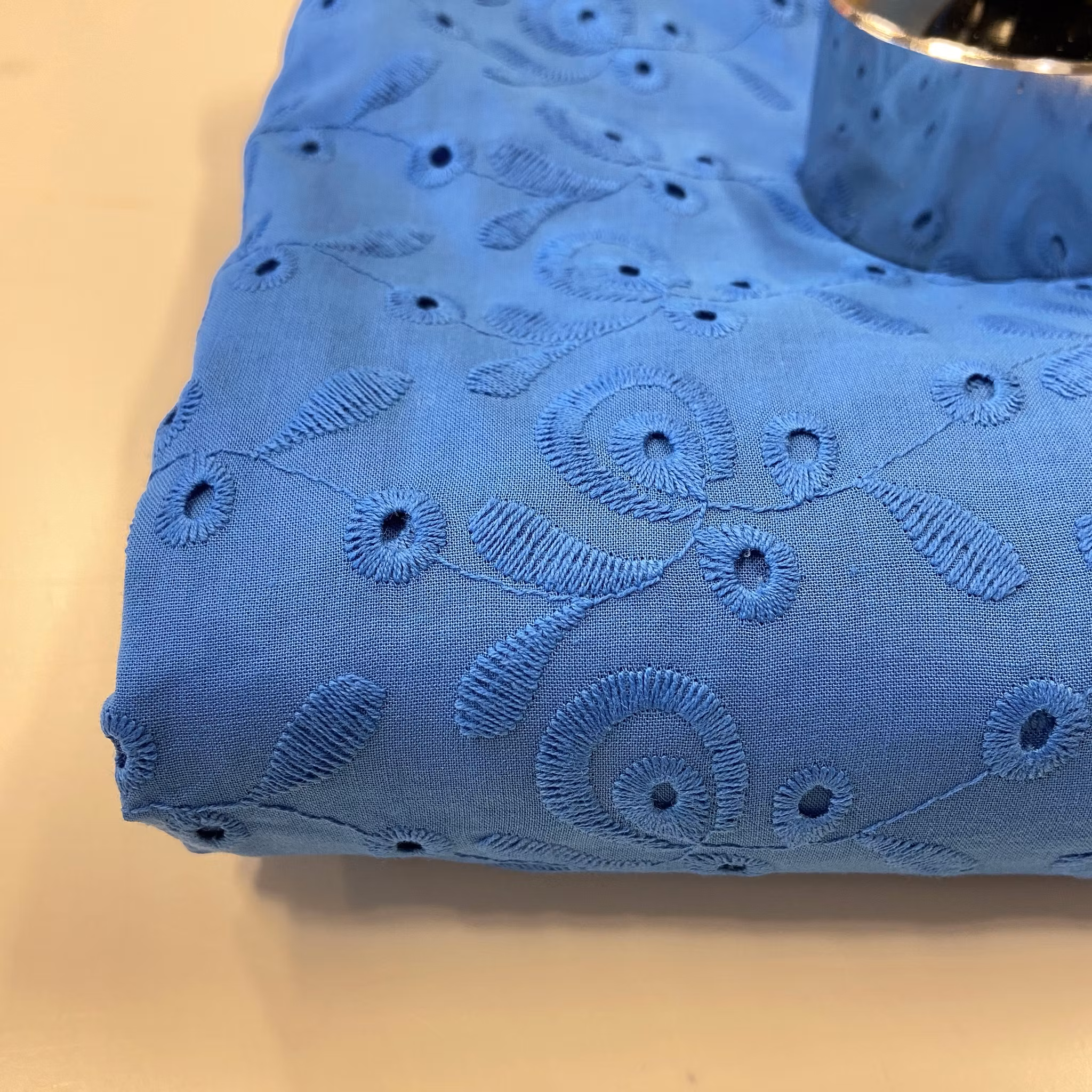3m Engelskt broderi, bomull, flera färger