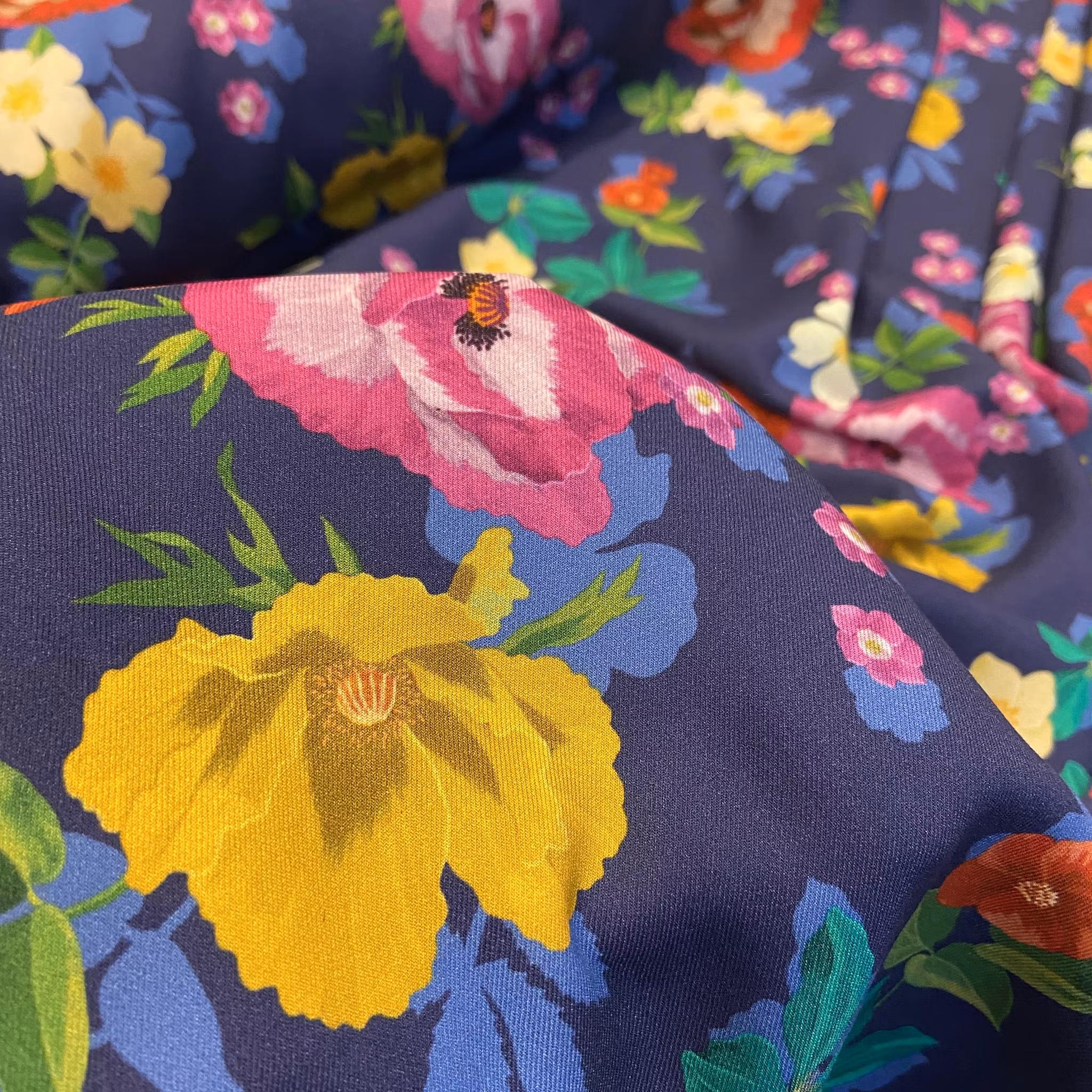 Libertytyg Viskostwill - Valley of Nysa