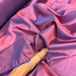 Viskosfoder rosa skimrande