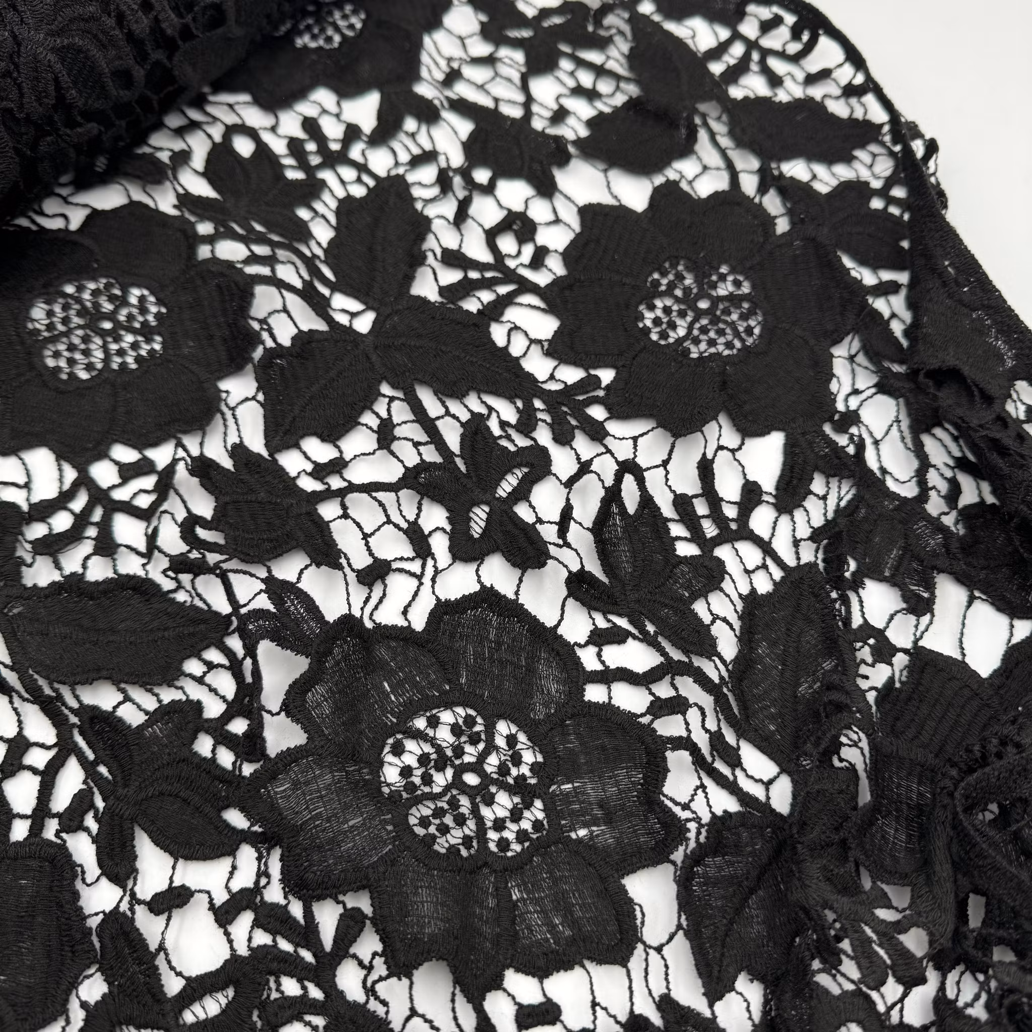 Bomullsspets svart D&G