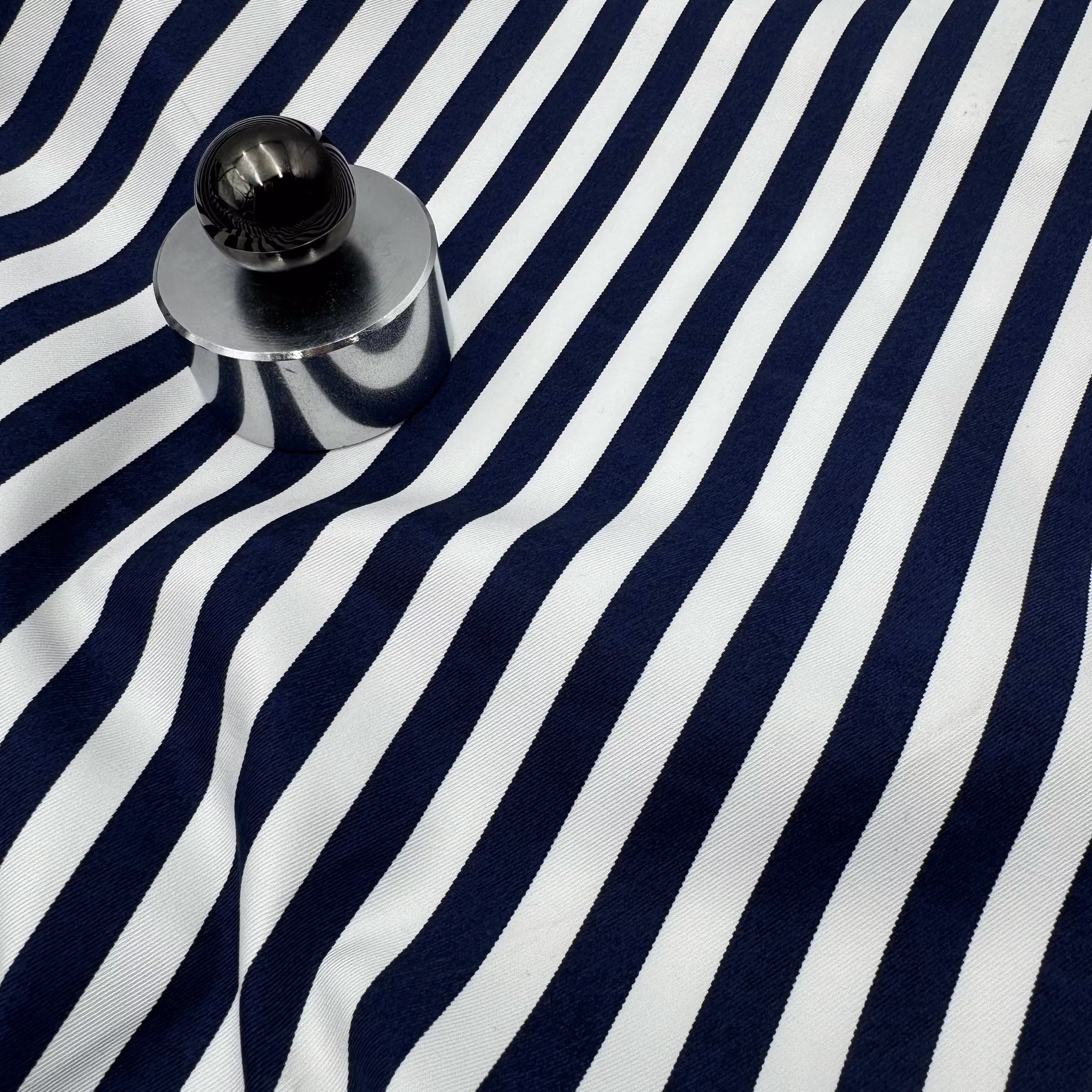 Bomull marin/vit chinos