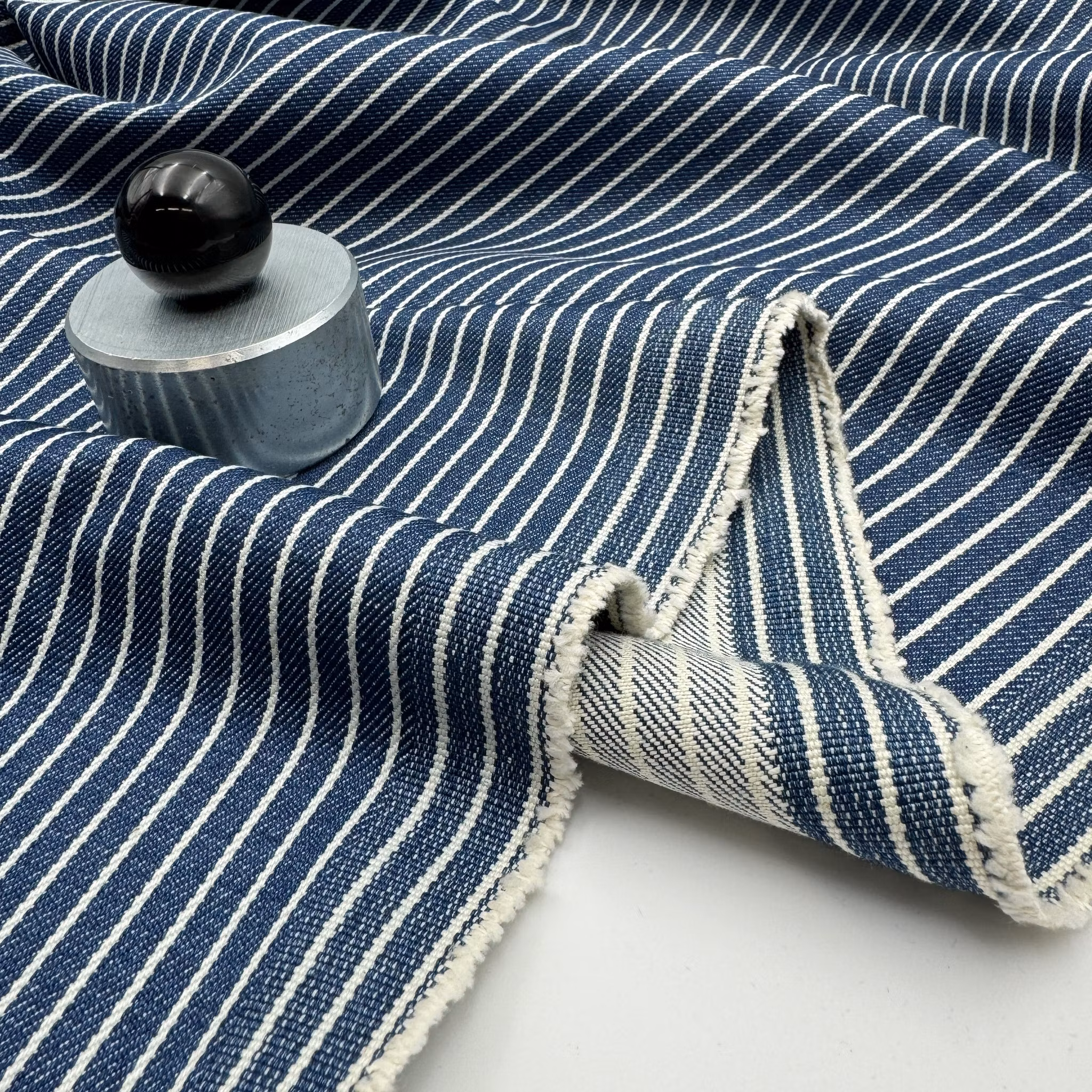 PANGERBJUDANDE 3M - randig denim blå