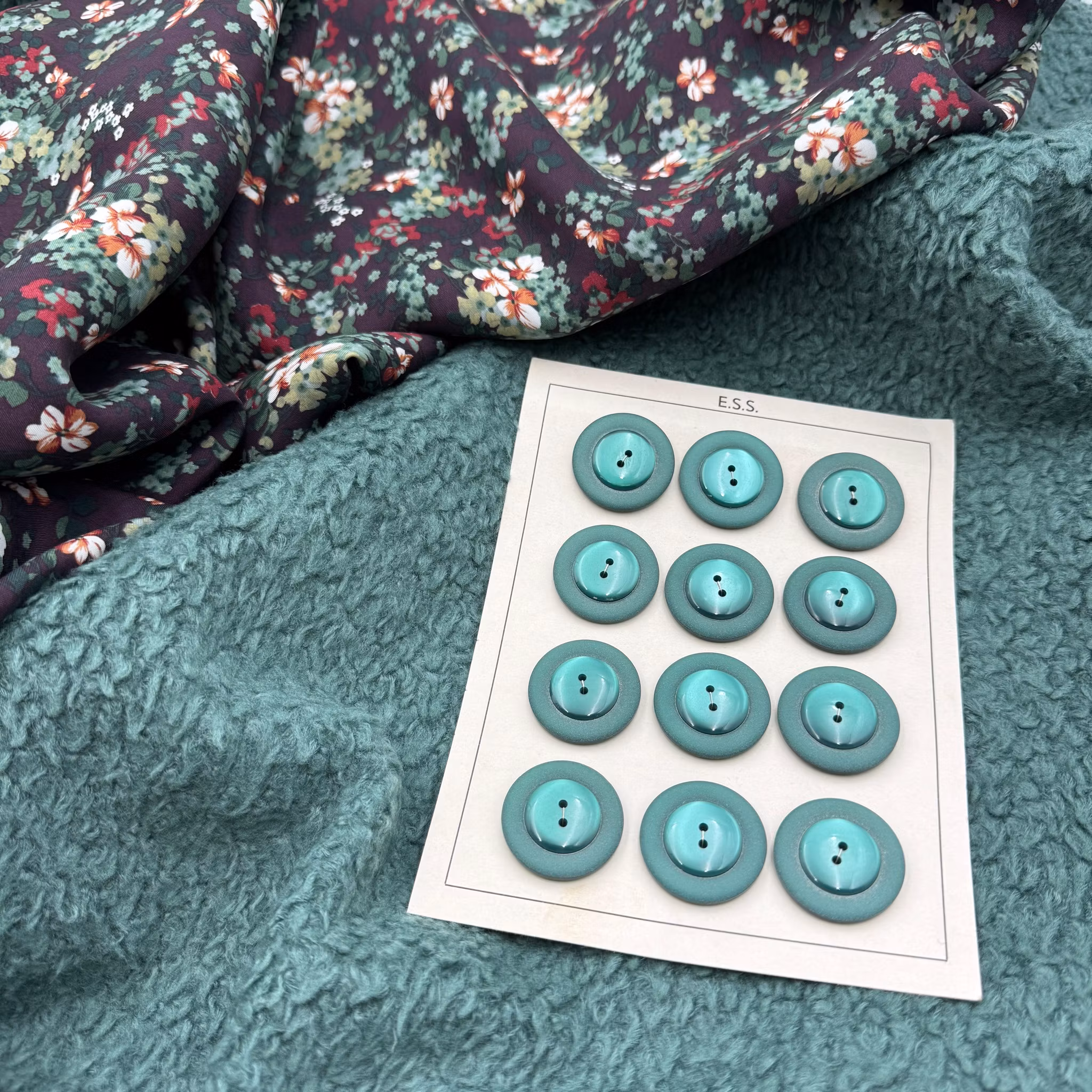 Kapp-kit grön pile Vivienne W