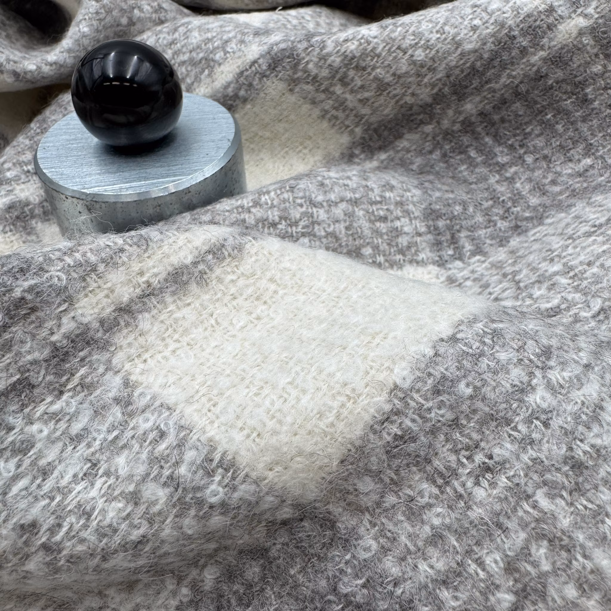 Ull/alpacka grå rutig