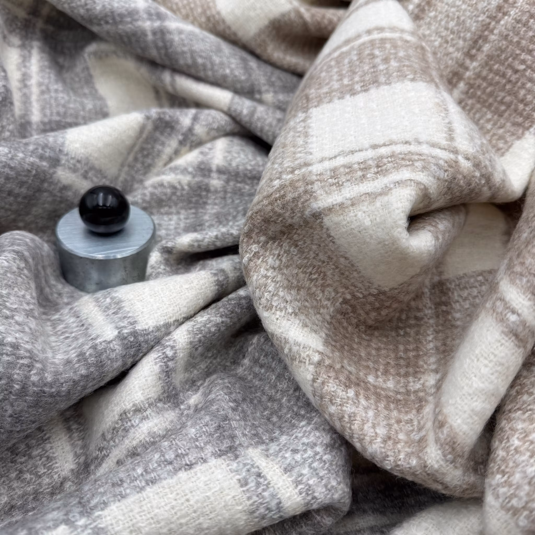 Ull/alpacka grå rutig