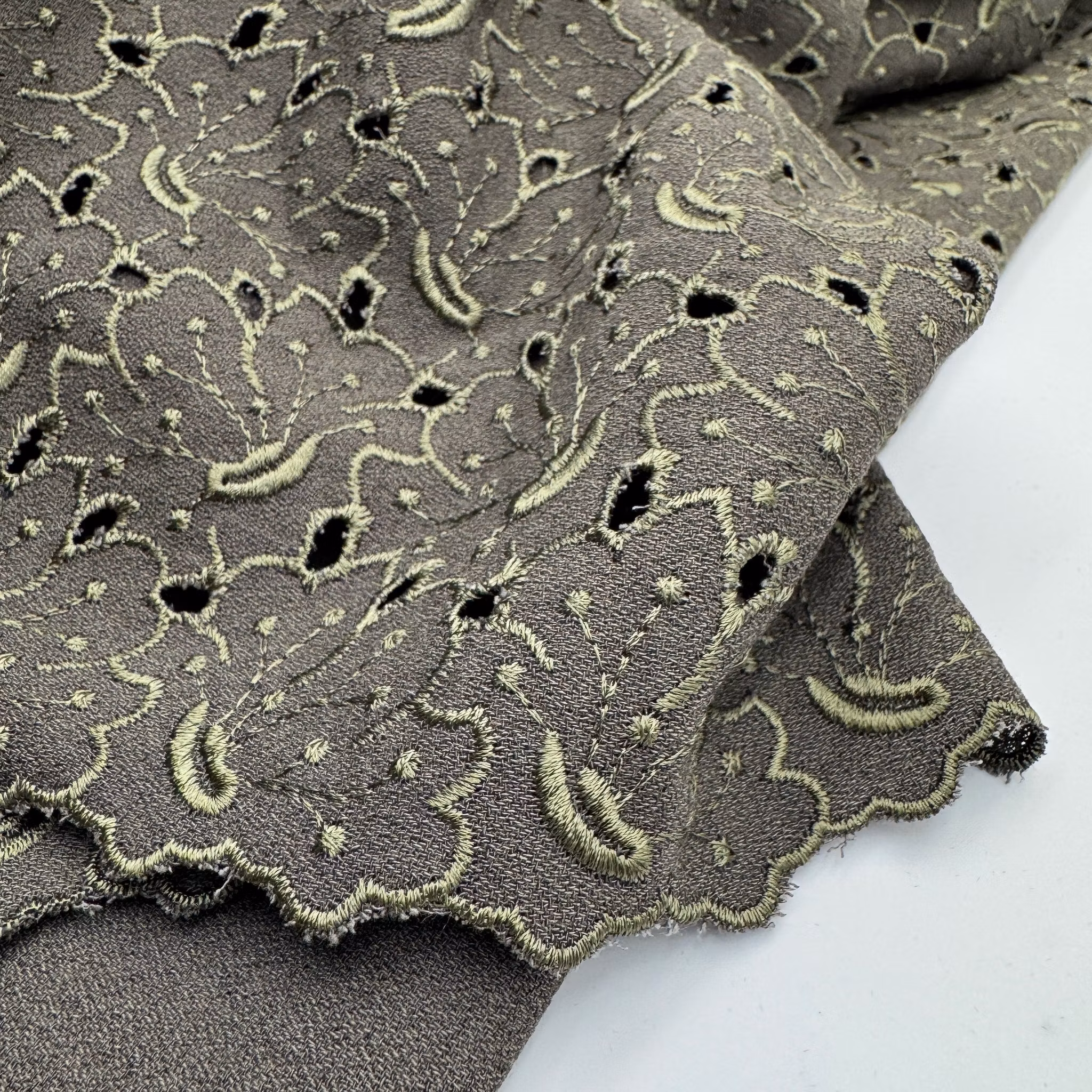 2,4m ullbrodyr khaki GB Valli