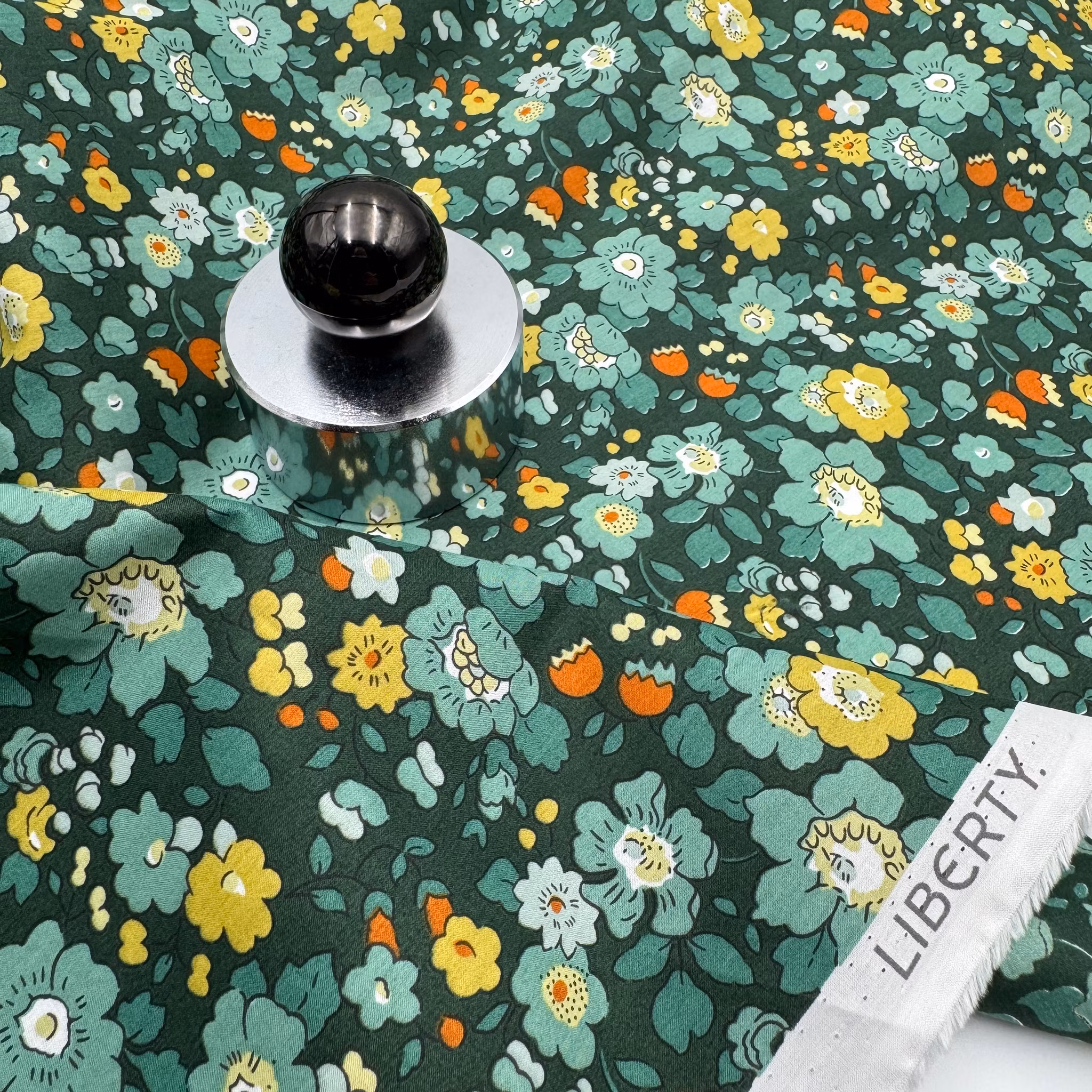 Libertytyg Tana Lawn - Betsy grön