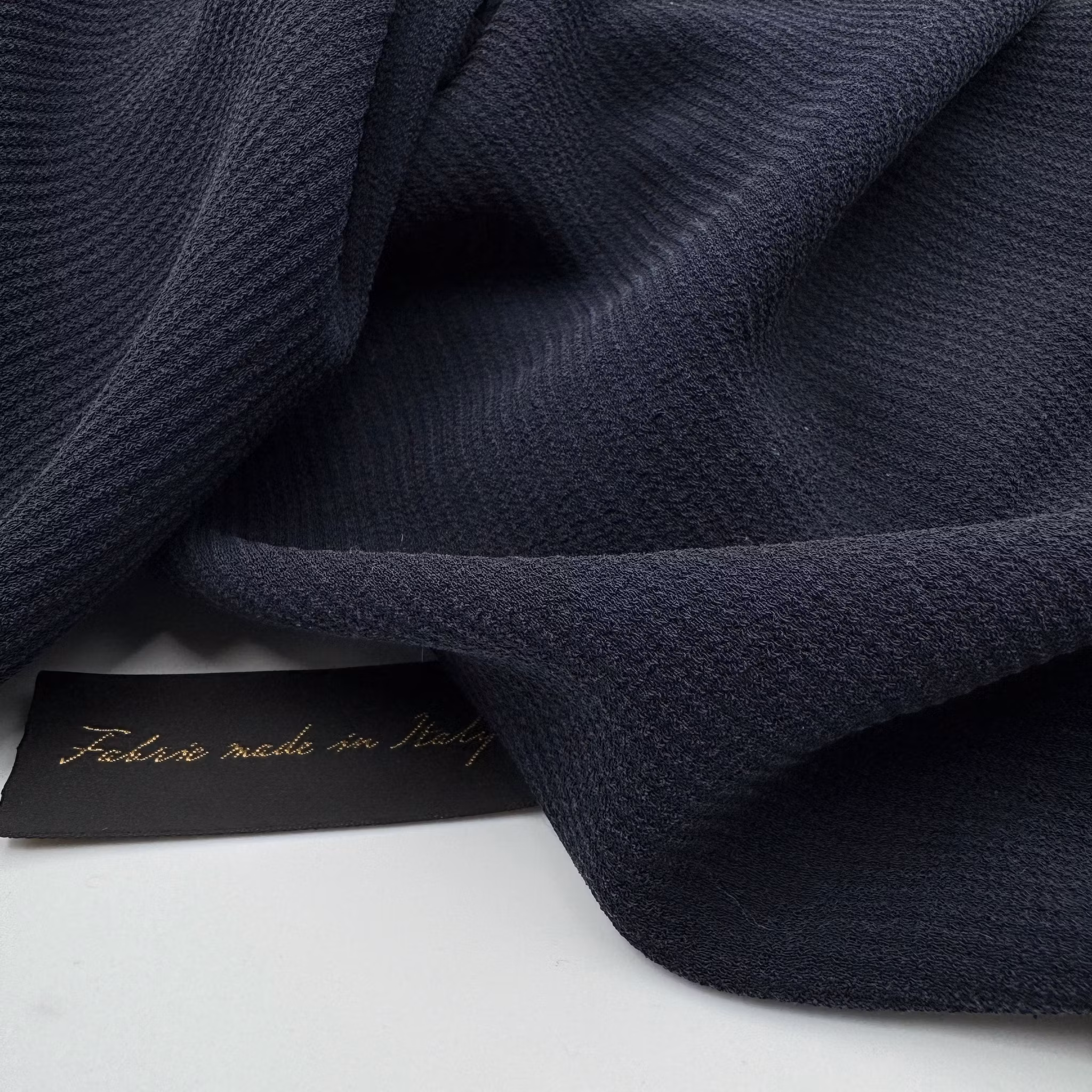 Sidencrêpe marin YSL