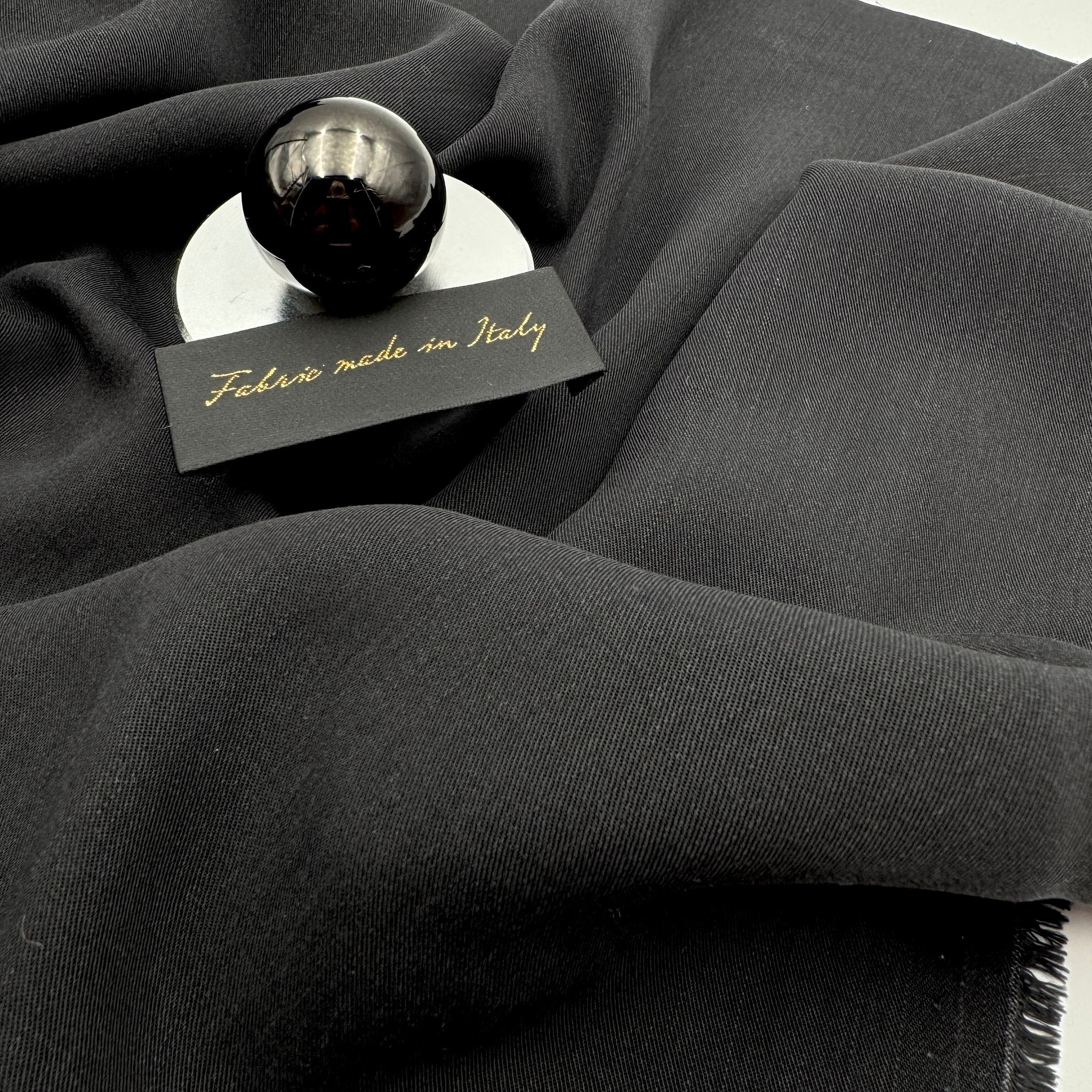 Tencel svart M. Kors