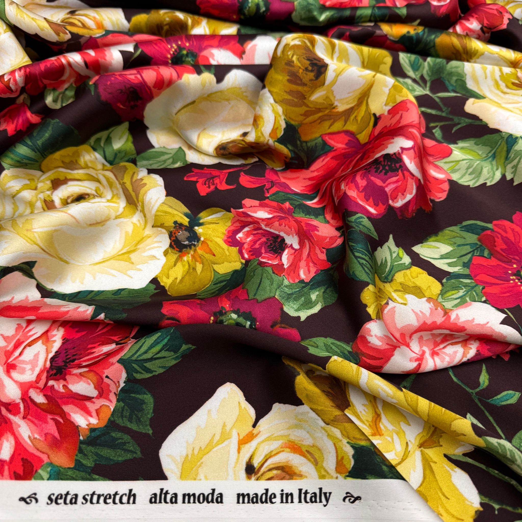 Sidensatin brun botten rosor