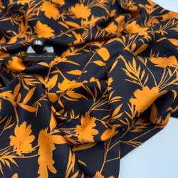 Viskossatin svart/orange
